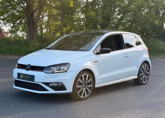 VOLKSWAGEN Polo V 3 portes Phase 2 GTI 1.8 TSI BlueMotion DSG7 192 cv