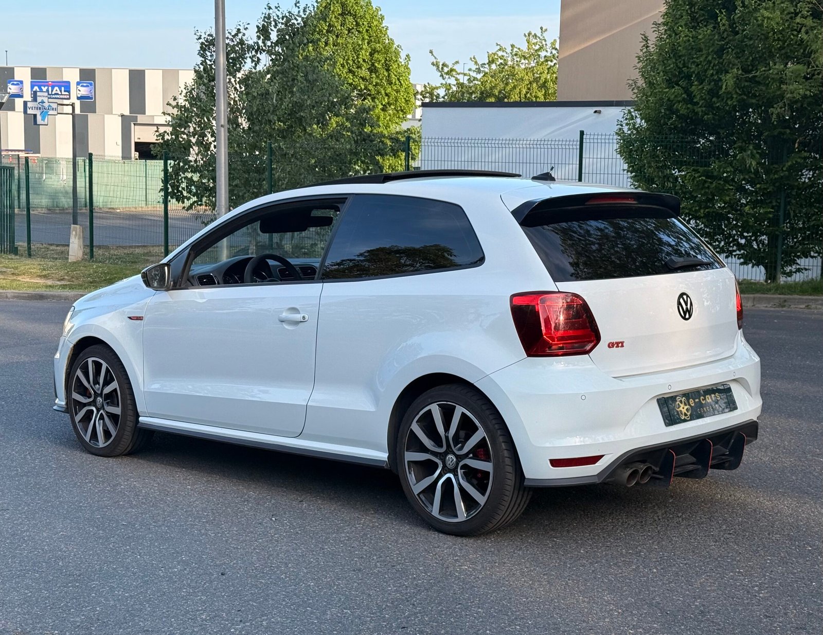 VOLKSWAGEN Polo V 3 portes Phase 2 GTI 1.8 TSI BlueMotion DSG7 192 cv