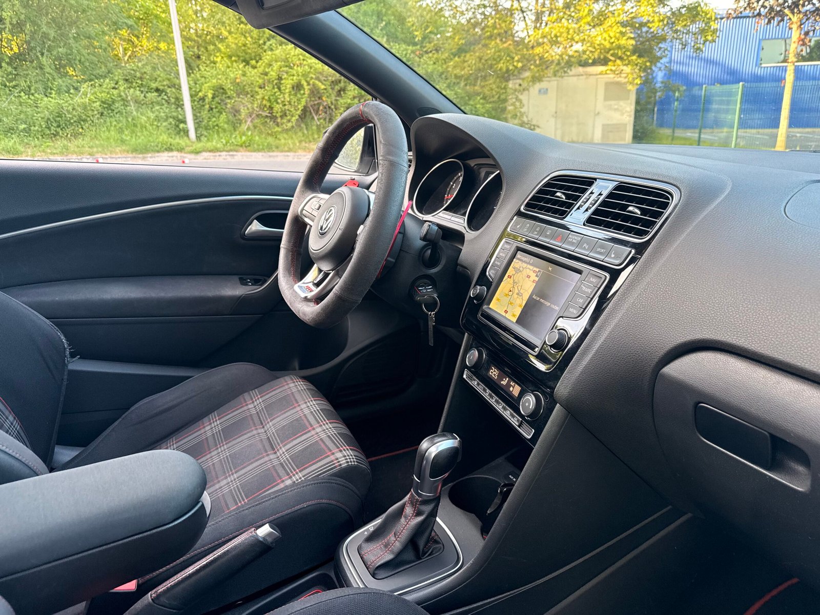 VOLKSWAGEN Polo V 3 portes Phase 2 GTI 1.8 TSI BlueMotion DSG7 192 cv