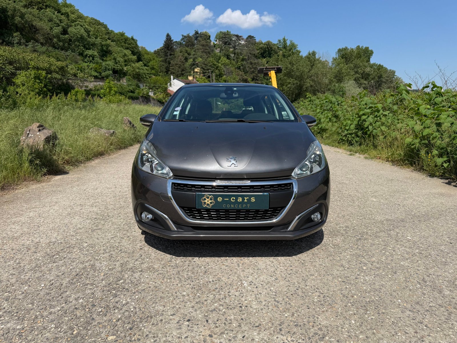 Peugeot 208 « Signature » 1,2 vti 82ch
