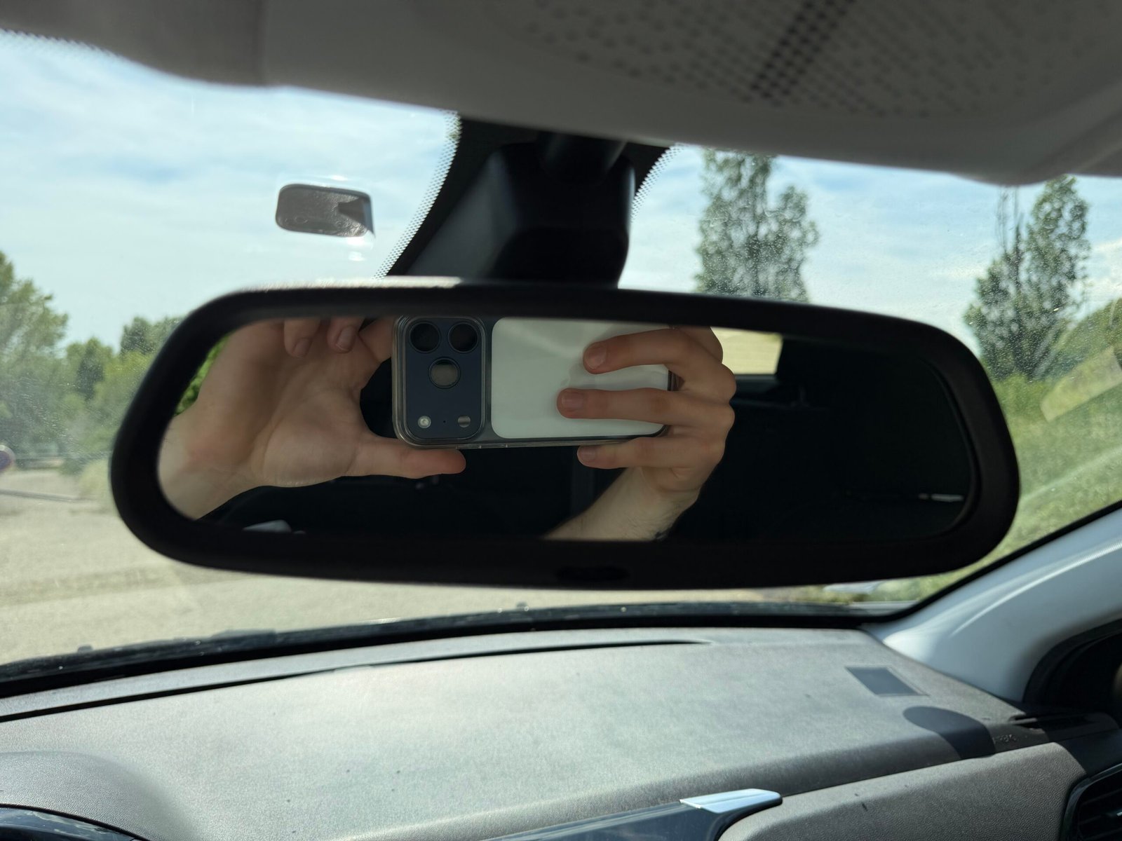 Peugeot 208 « Signature » 1,2 vti 82ch