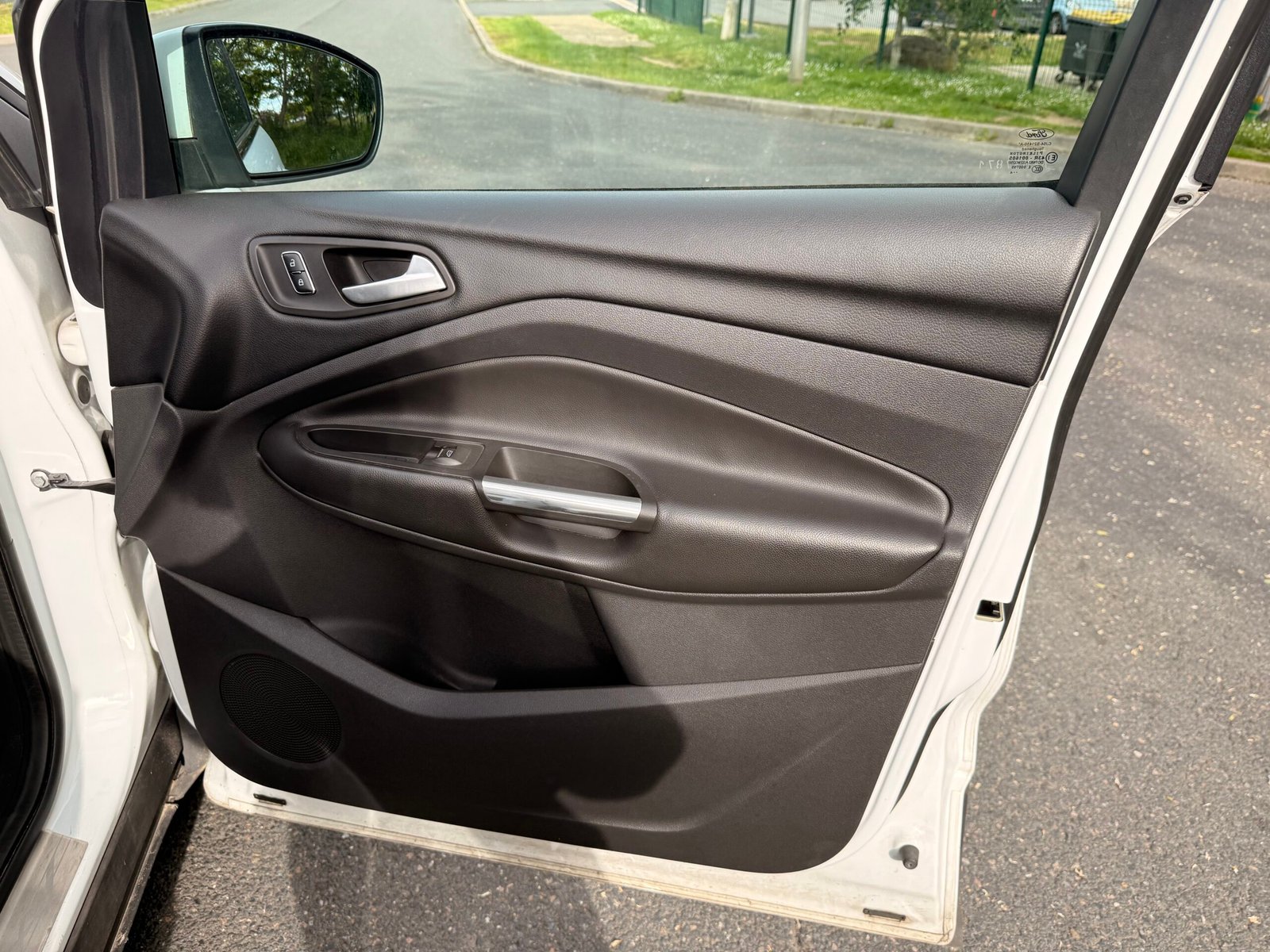 FORD Kuga II 2.0 TDCi 4×2 140 cv « Titanium »
