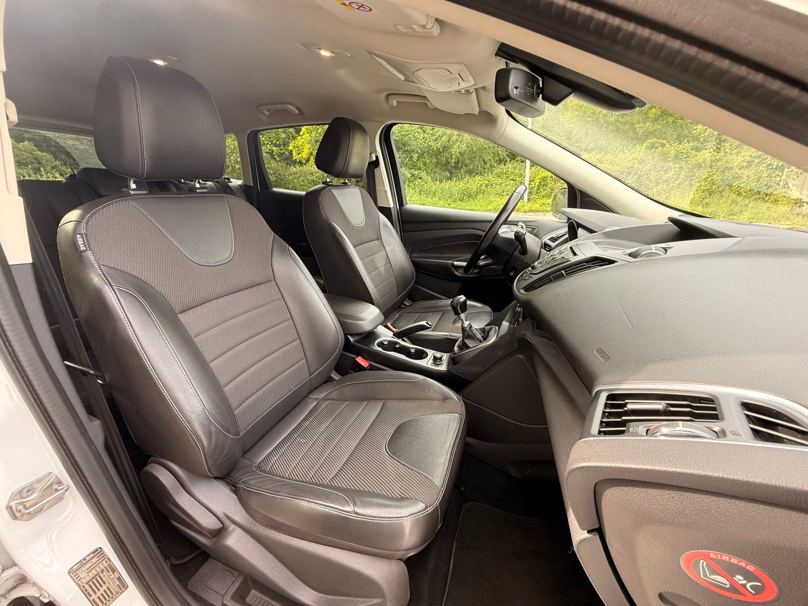 FORD Kuga II 2.0 TDCi 4×2 140 cv « Titanium »