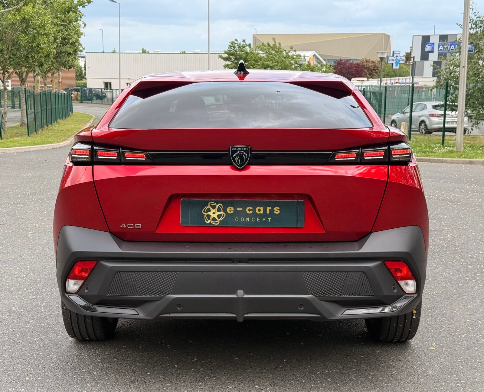 PEUGEOT 408 II 1.2 THP Puretech EAT8 S&S 131 cv Boîte auto / Allure