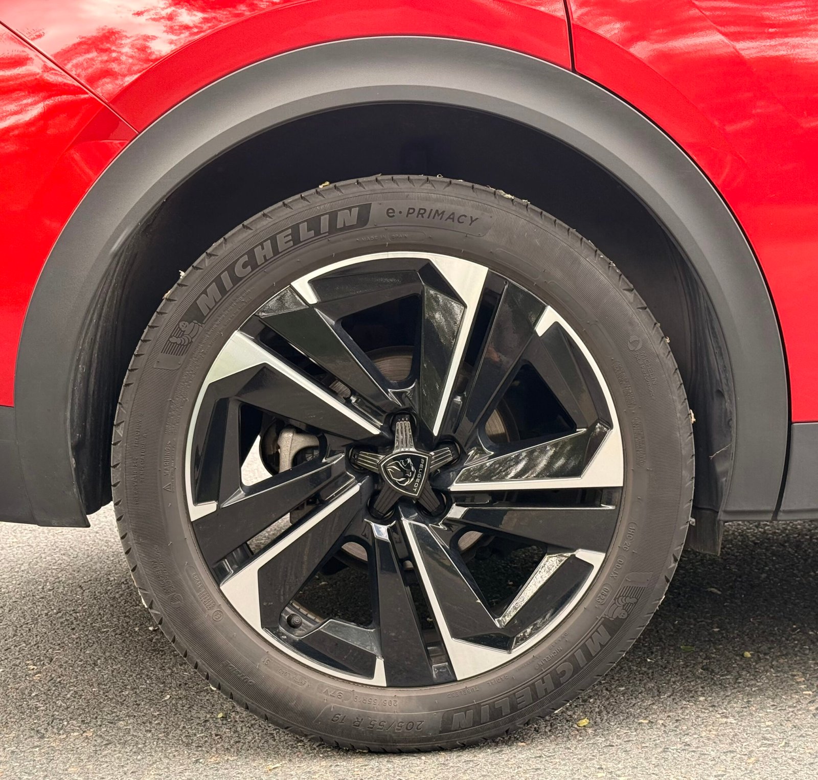 PEUGEOT 408 II 1.2 THP Puretech EAT8 S&S 131 cv Boîte auto / Allure