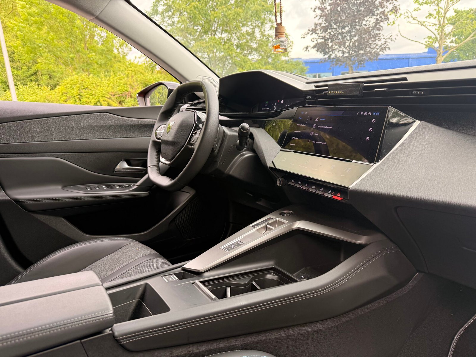 PEUGEOT 408 II 1.2 THP Puretech EAT8 S&S 131 cv Boîte auto / Allure