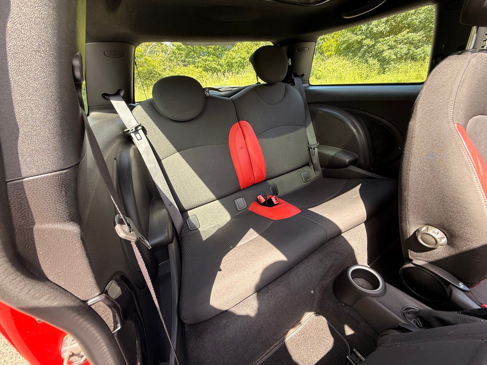 MINI MINI 2 (R56) LCI One 1.6 i 98 cv