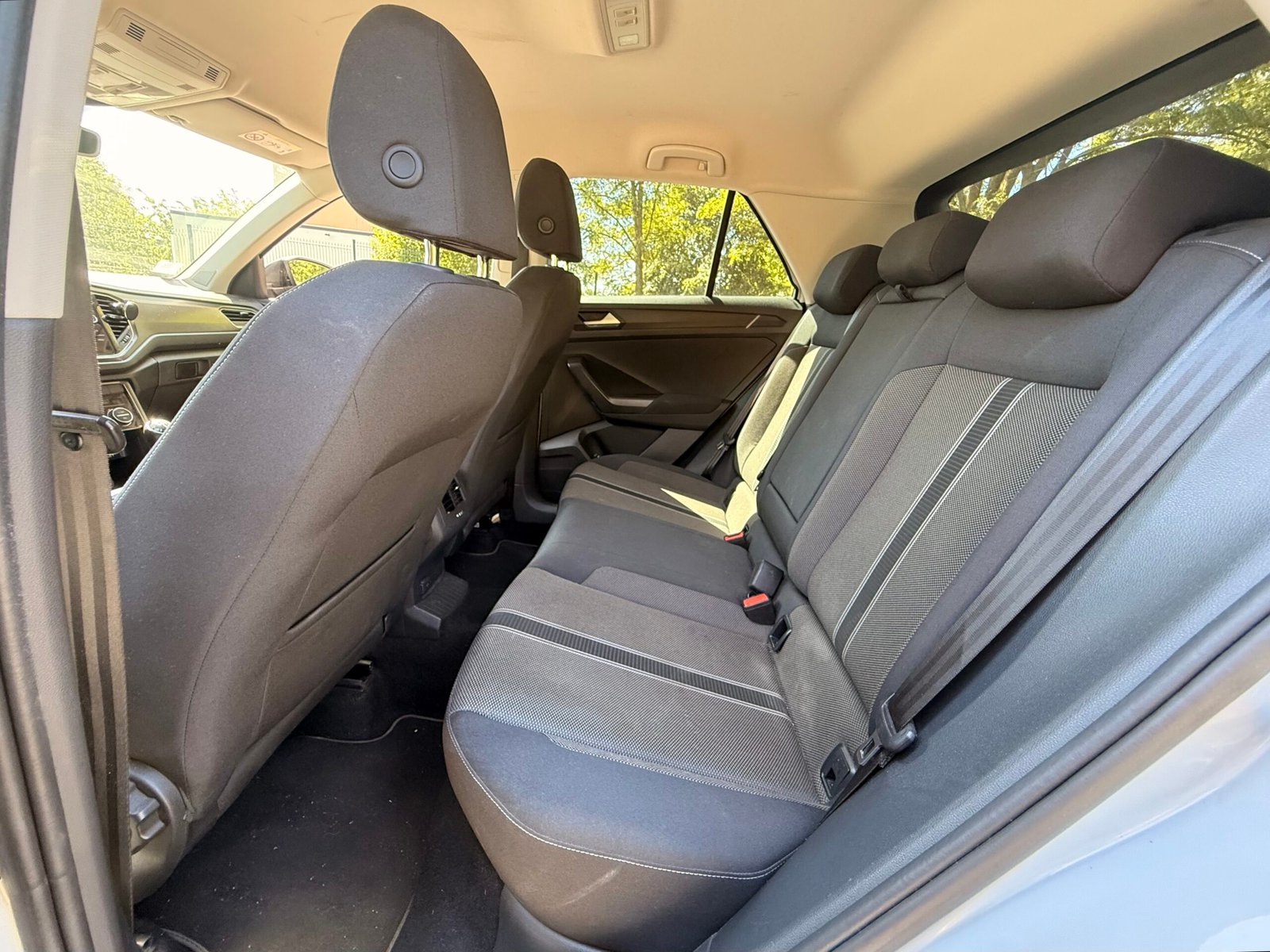VOLKSWAGEN T-Roc 1.0 TSI 116 cv / Loundge