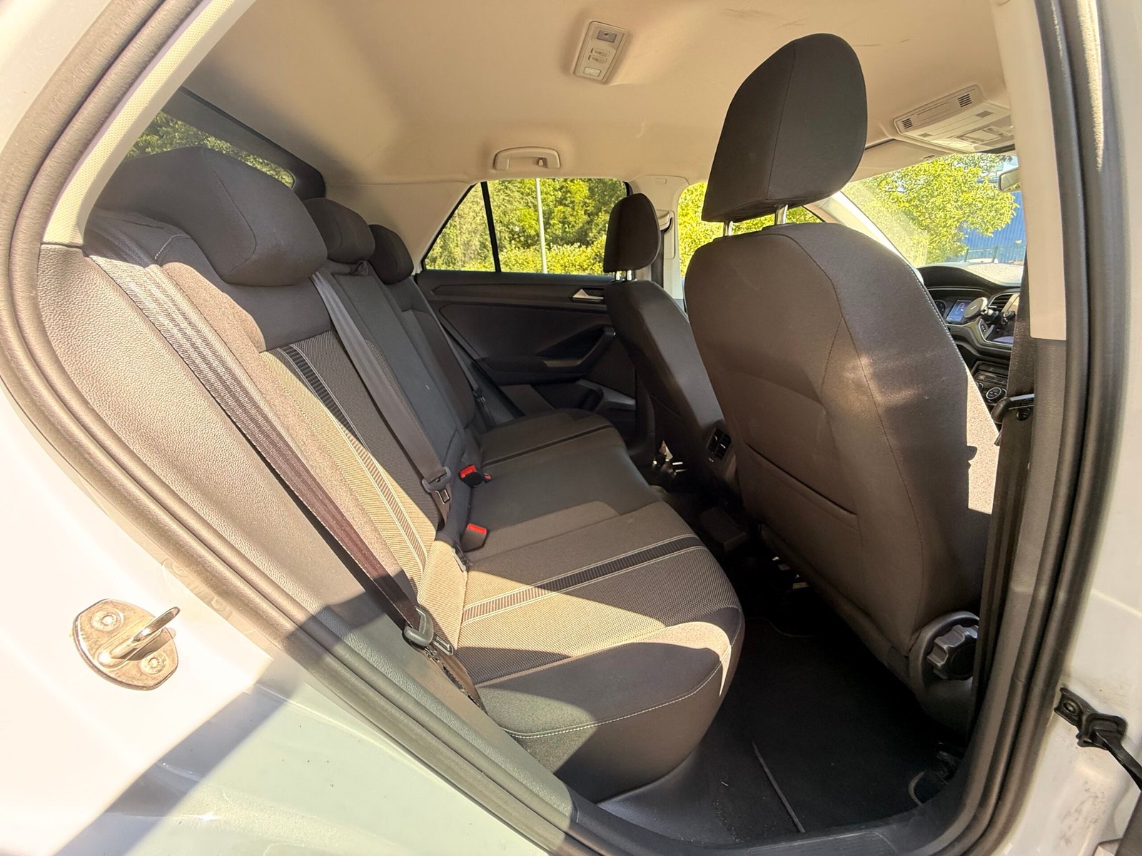 VOLKSWAGEN T-Roc 1.0 TSI 116 cv / Loundge