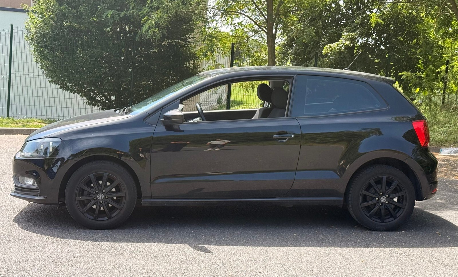 VOLKSWAGEN Polo V 3 portes Phase 2 1.0 i 60 cv / Edition