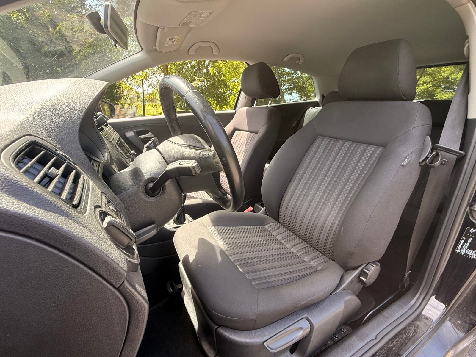 VOLKSWAGEN Polo V 3 portes Phase 2 1.0 i 60 cv / Edition