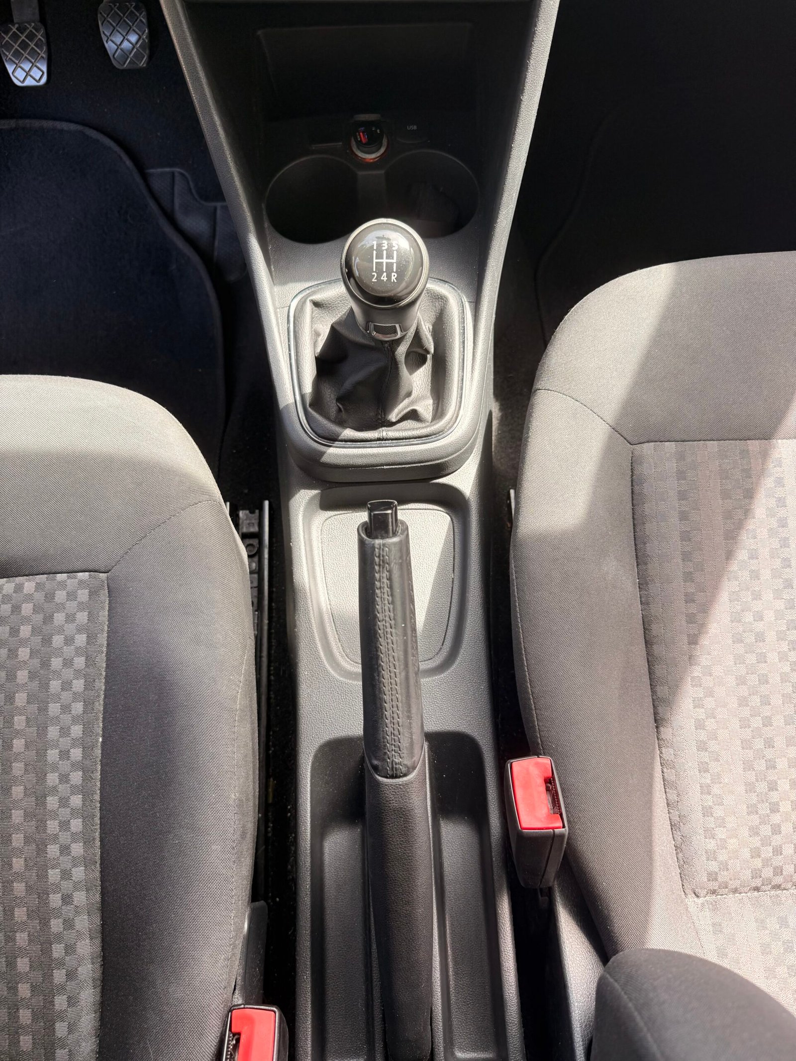 VOLKSWAGEN Polo V 3 portes Phase 2 1.0 i 60 cv / Edition