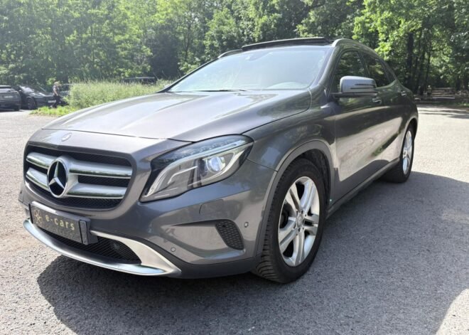 MERCEDES-BENZ Classe GLA 180 1.6 i 16V Turbo 7G-DCT 122 FASCINATION