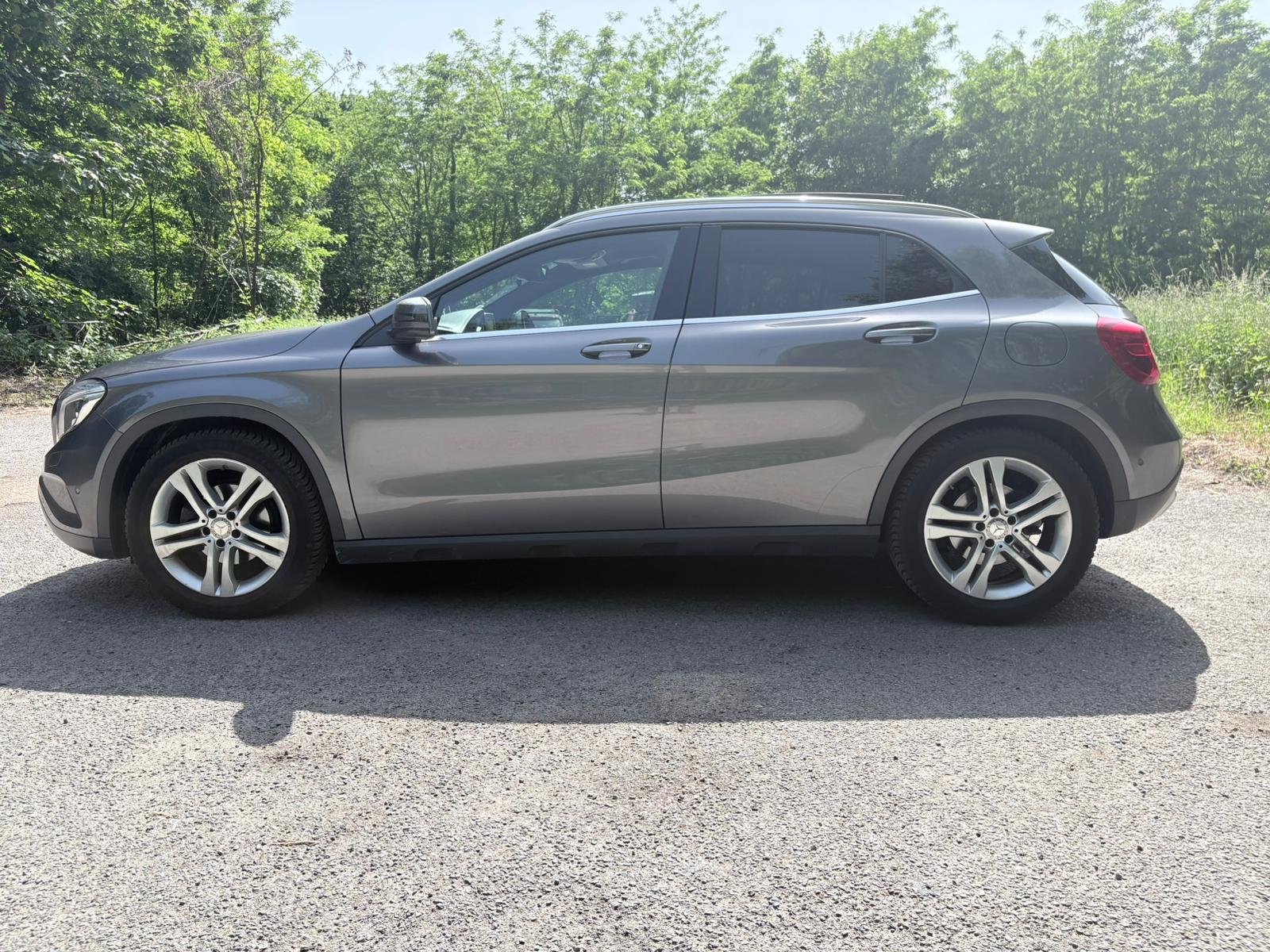 MERCEDES-BENZ Classe GLA 180 1.6 i 16V Turbo 7G-DCT 122 FASCINATION