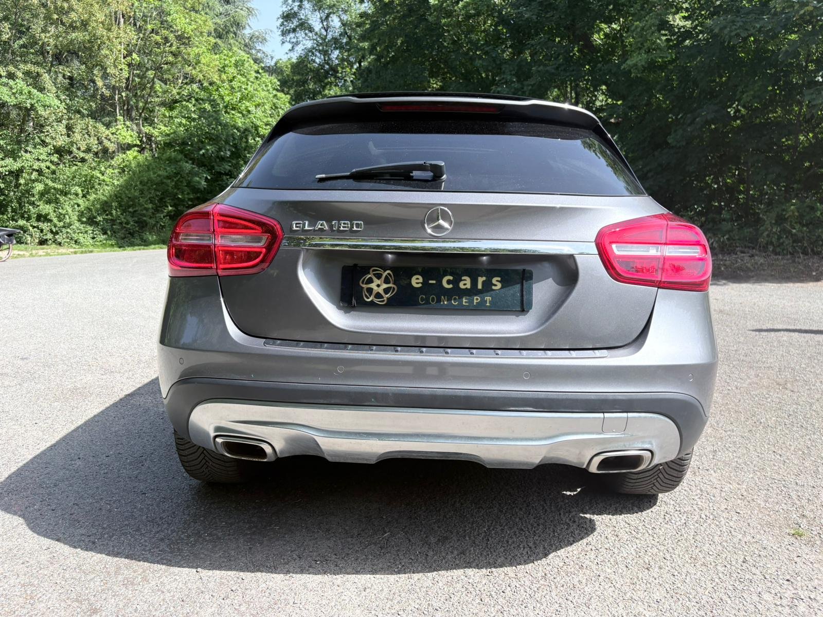 MERCEDES-BENZ Classe GLA 180 1.6 i 16V Turbo 7G-DCT 122 FASCINATION