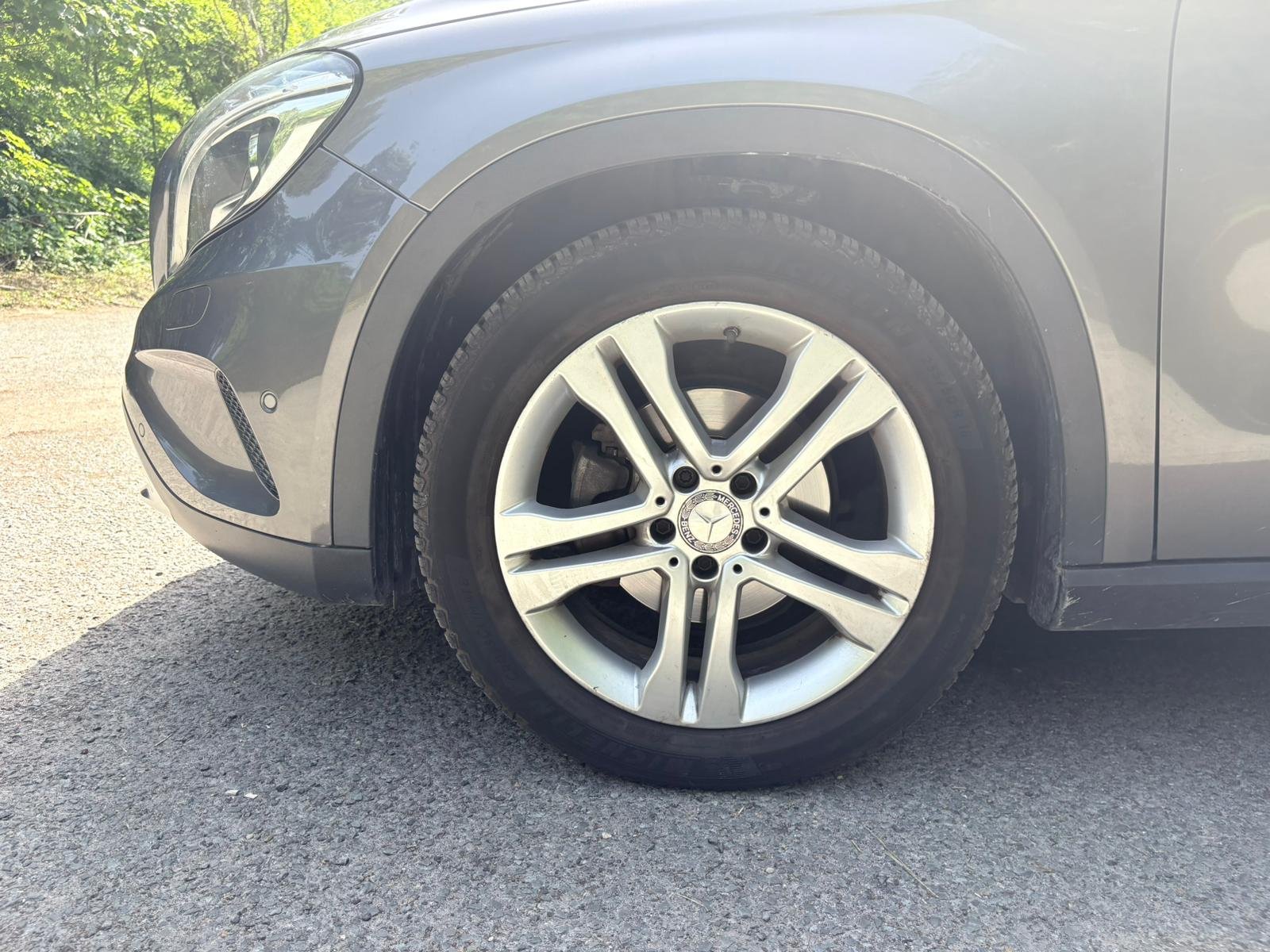 MERCEDES-BENZ Classe GLA 180 1.6 i 16V Turbo 7G-DCT 122 FASCINATION