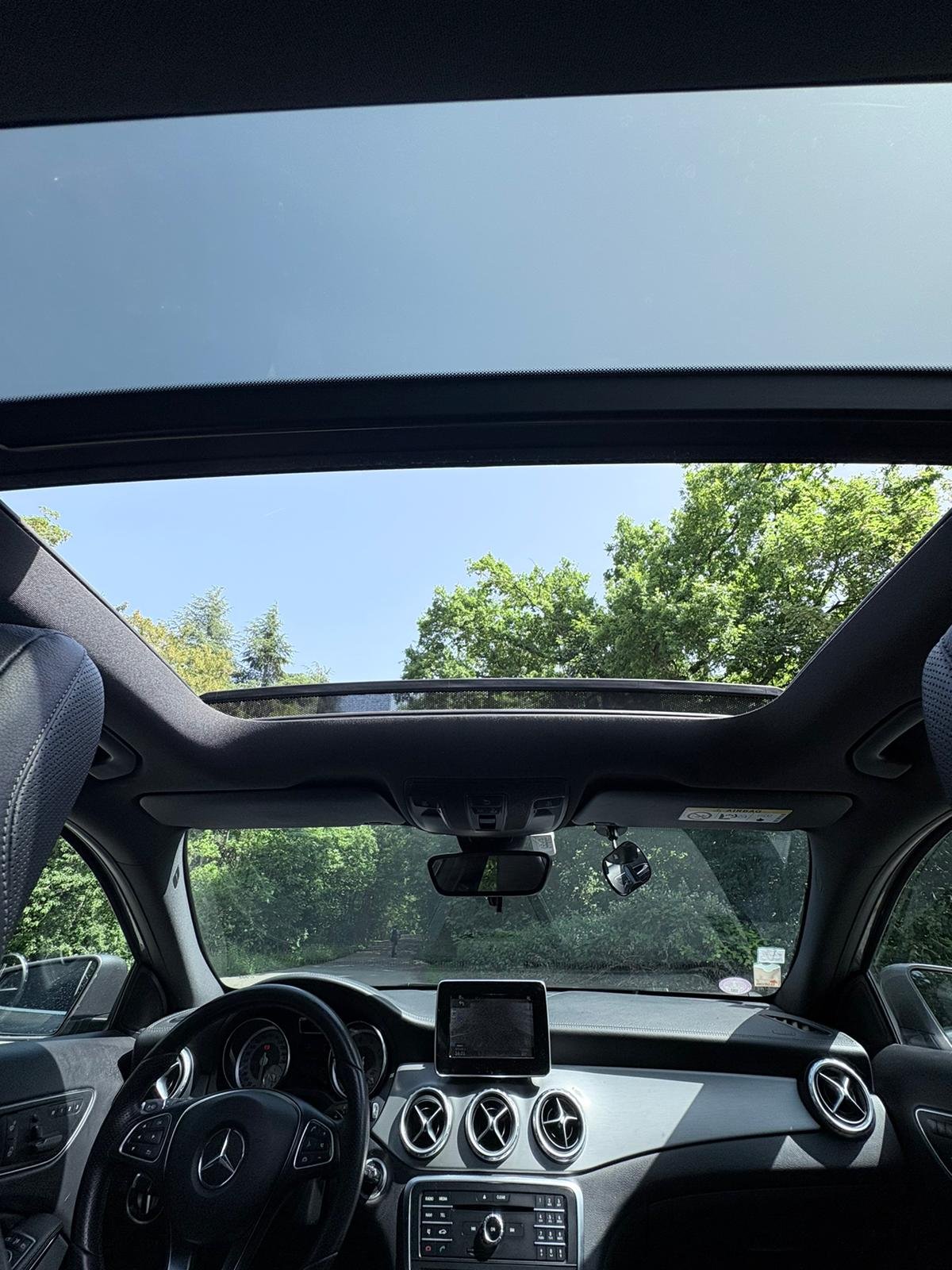 MERCEDES-BENZ Classe GLA 180 1.6 i 16V Turbo 7G-DCT 122 FASCINATION