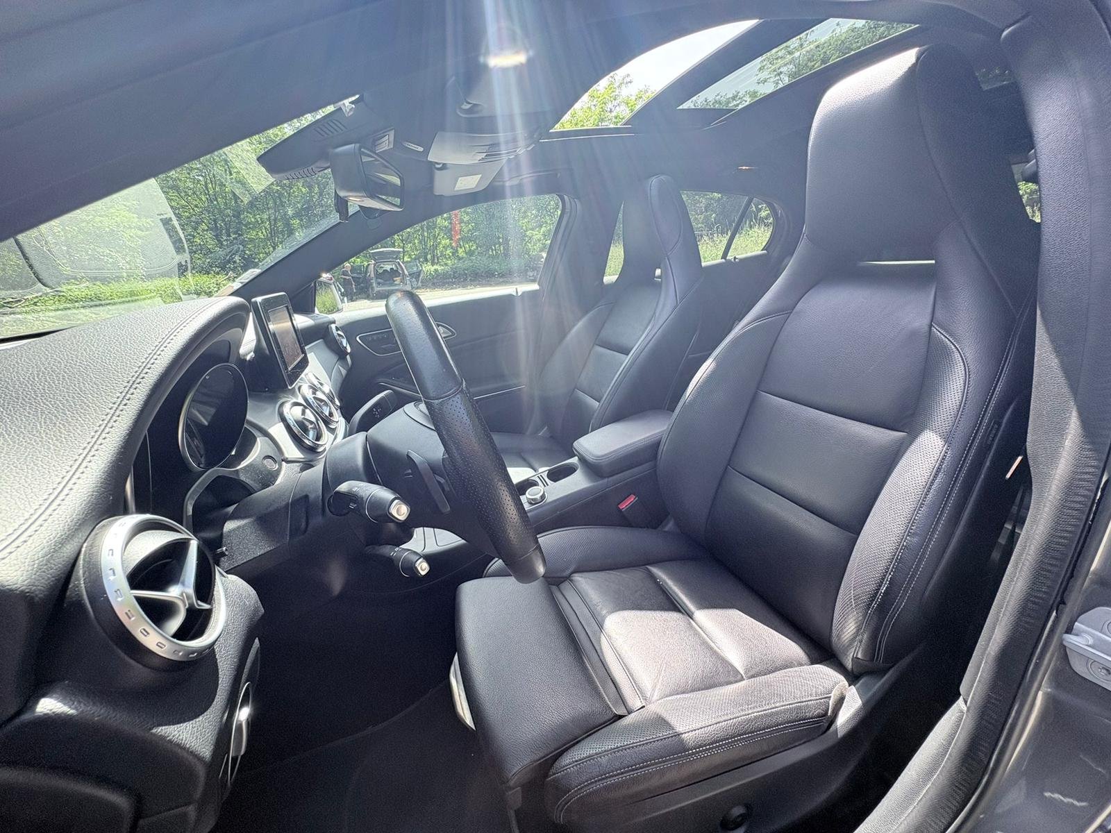 MERCEDES-BENZ Classe GLA 180 1.6 i 16V Turbo 7G-DCT 122 FASCINATION