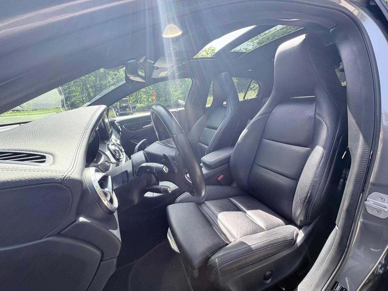 MERCEDES-BENZ Classe GLA 180 1.6 i 16V Turbo 7G-DCT 122 FASCINATION