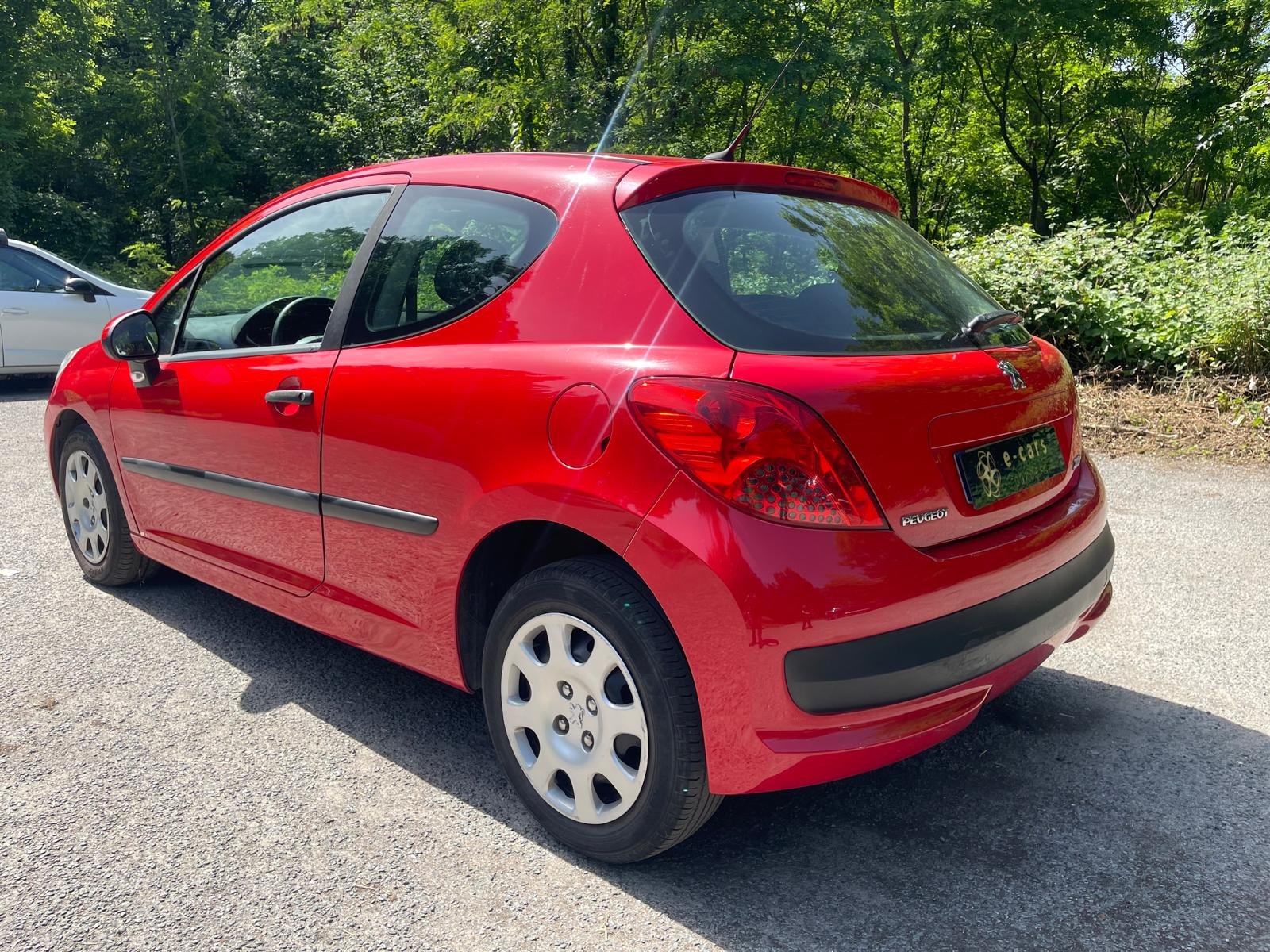 Peugeot 207 16v 90