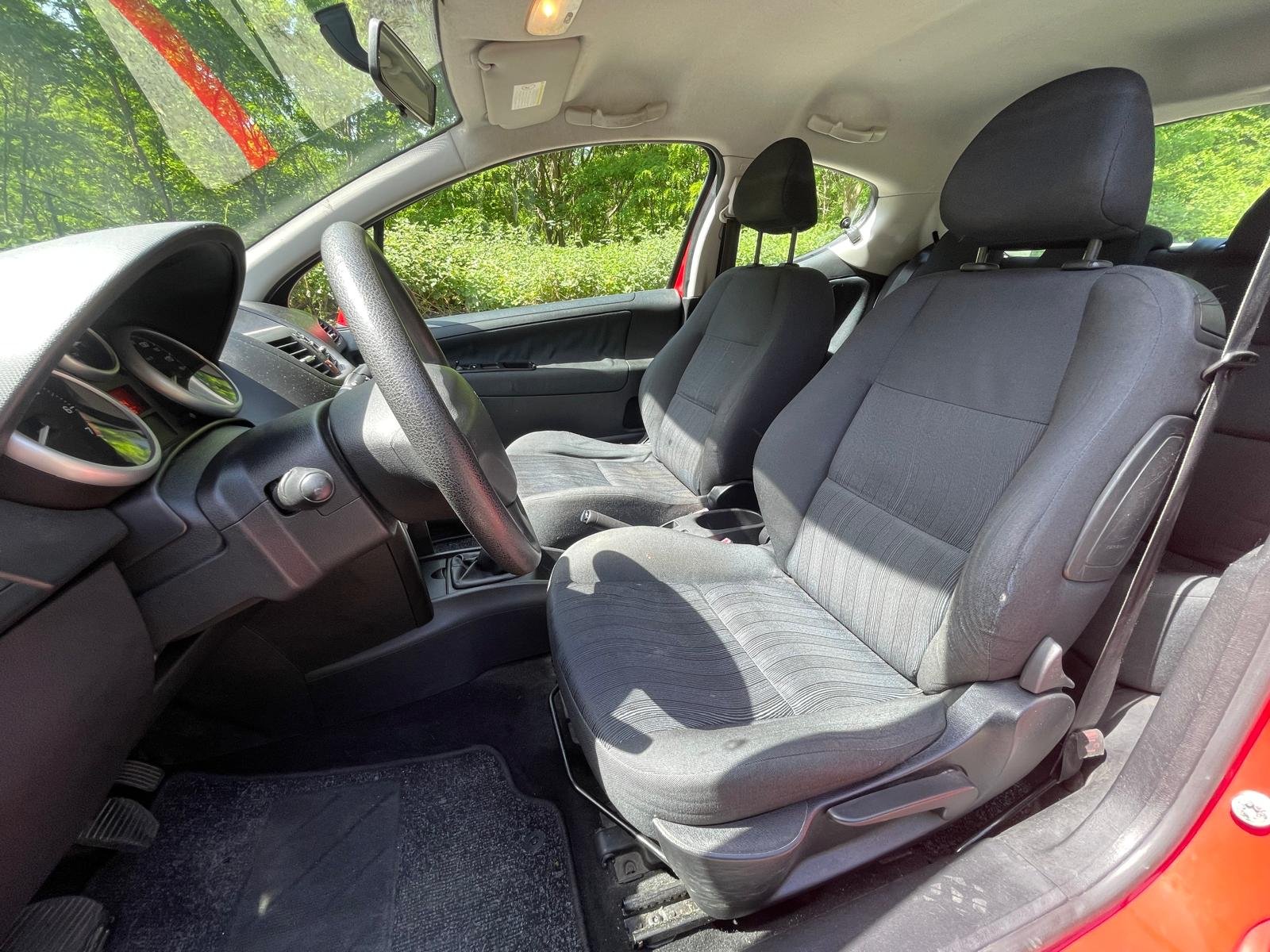 Peugeot 207 16v 90