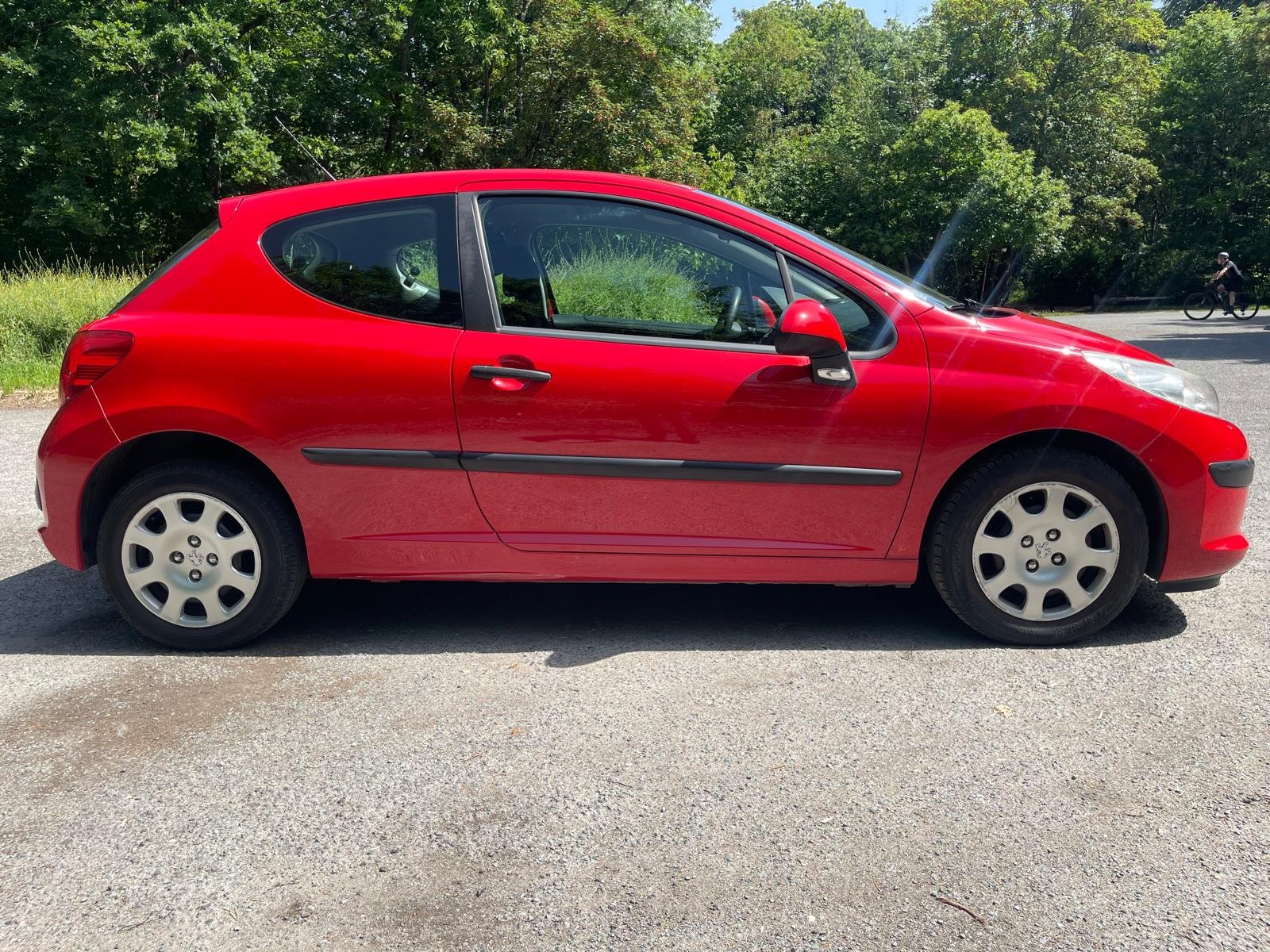 Peugeot 207 16v 90