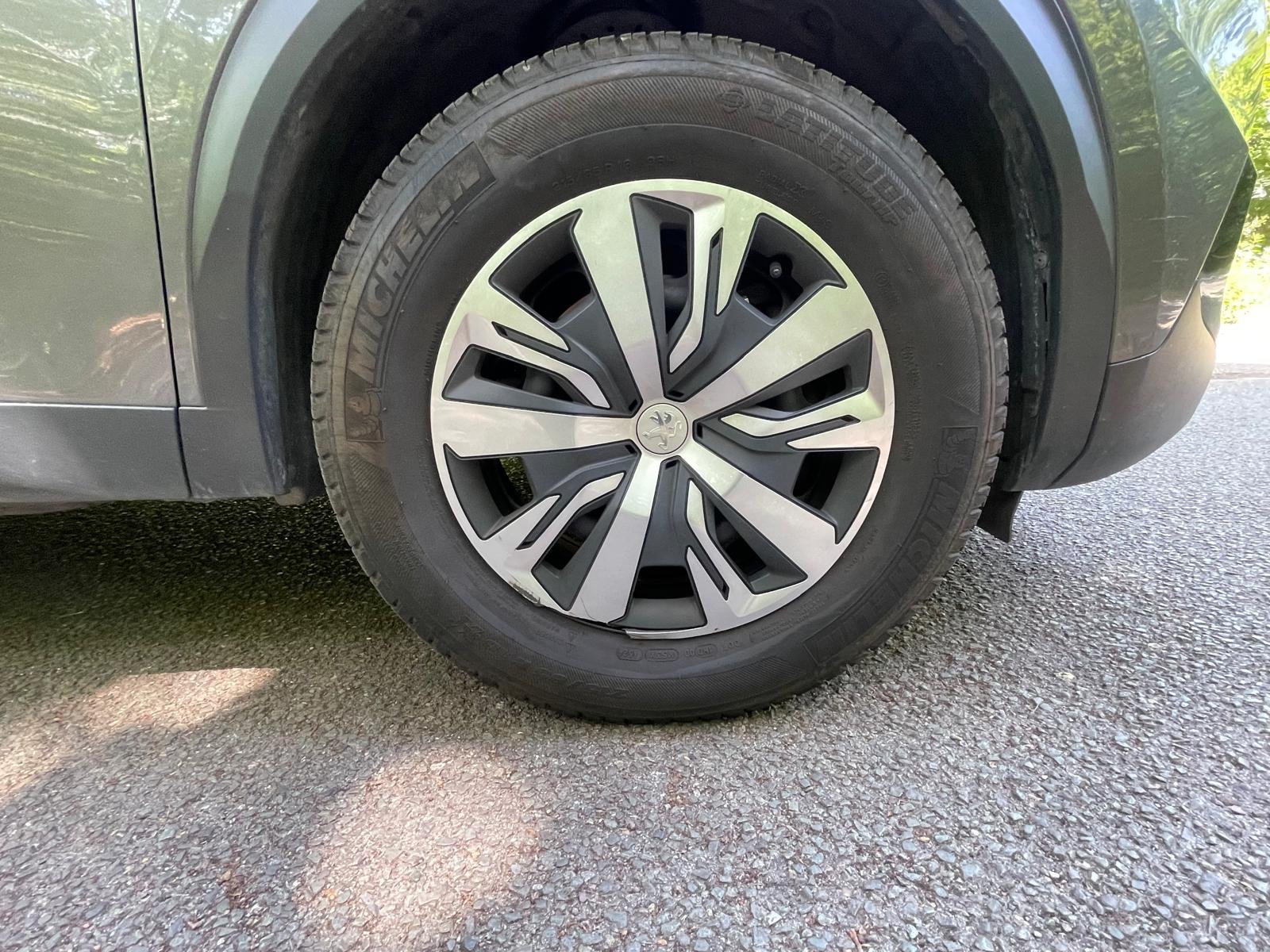 PEUGEOT 2008 1.5 BlueHDi 130 ACTIVE BUSINESS
