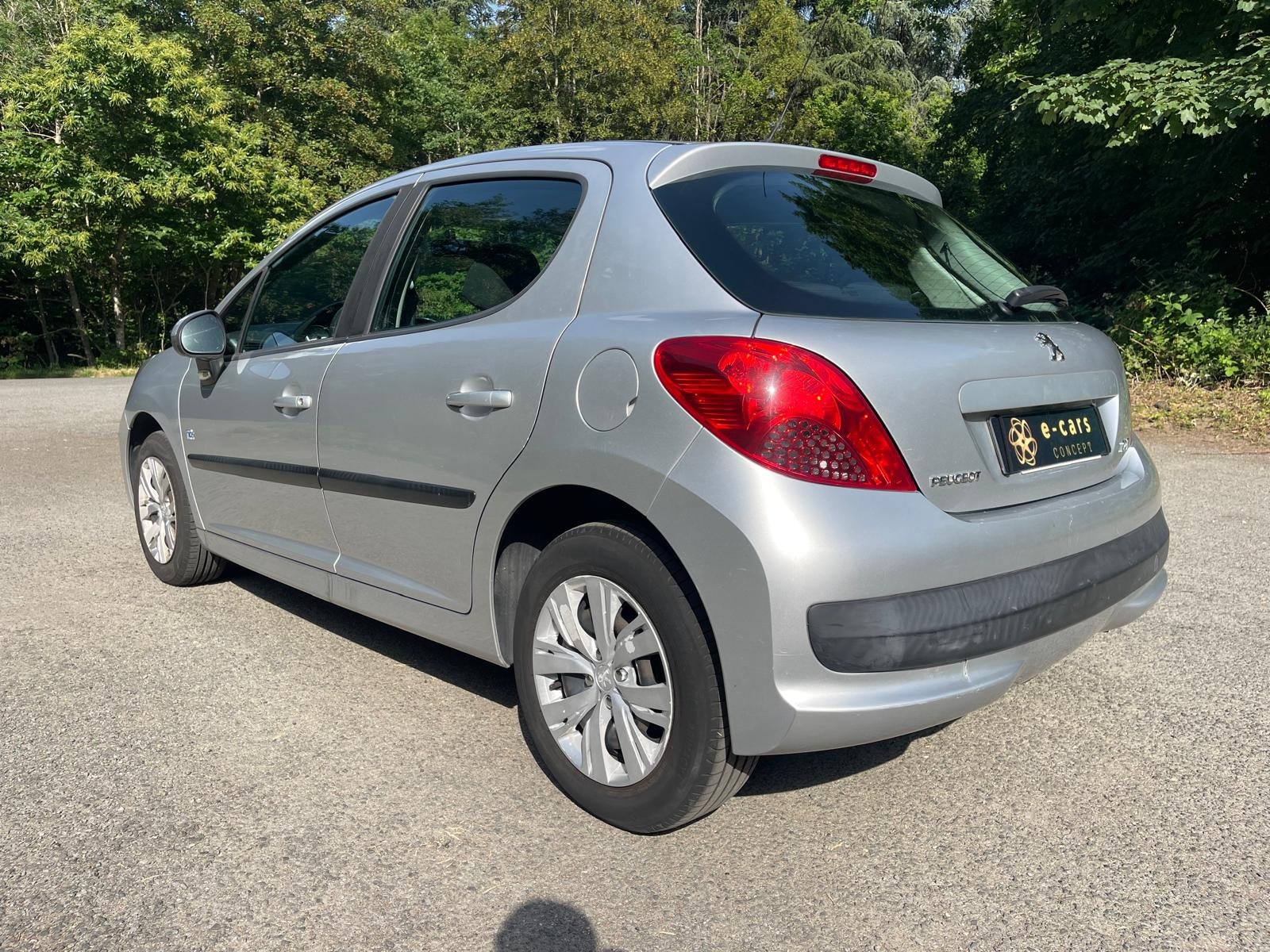 PEUGEOT 207 1.4 VTi 16V 95 NICE