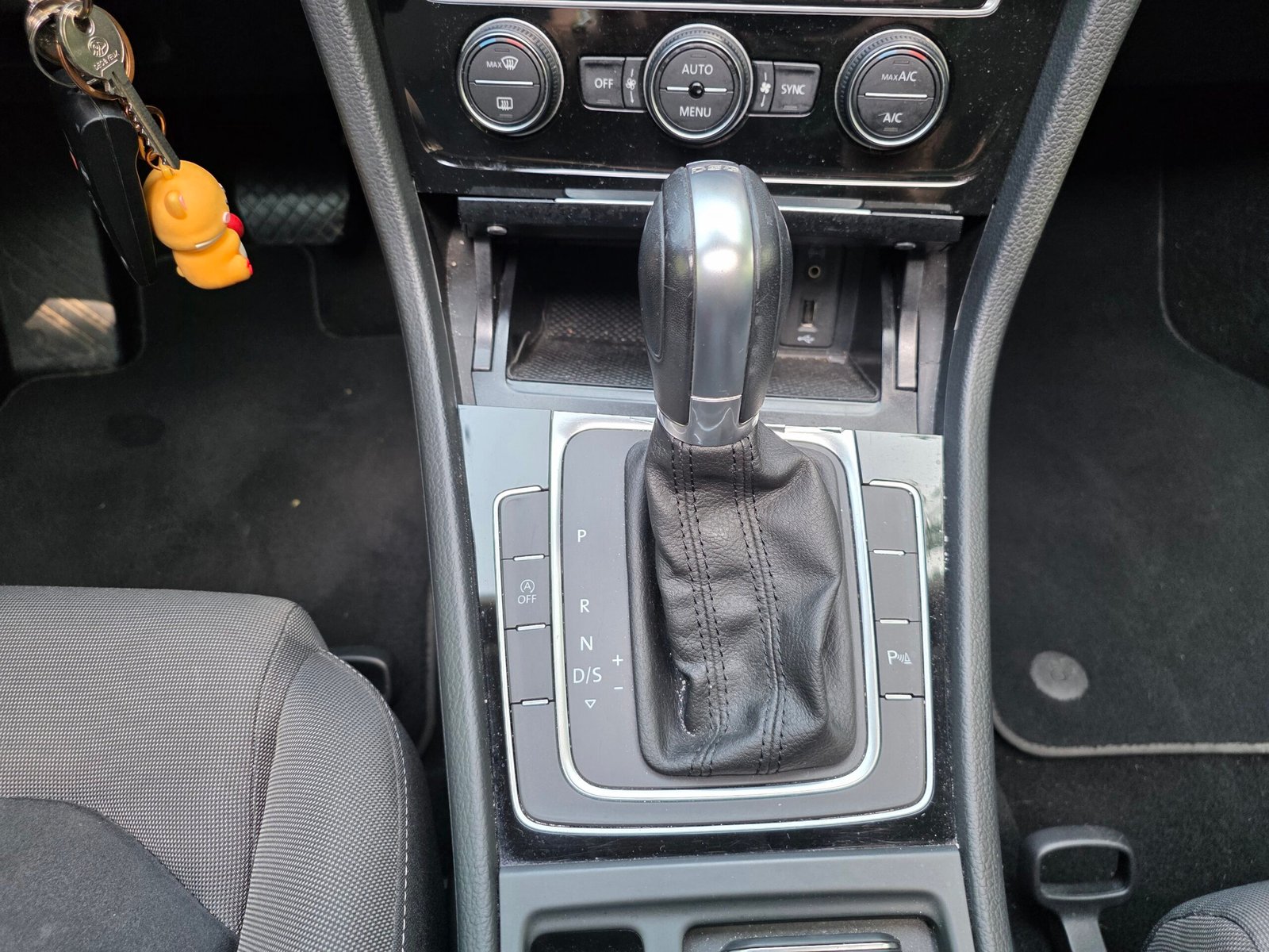 VOLKSWAGEN GOLF 7 – 1.4 TSi 125ch DSG7 Finition CARAT