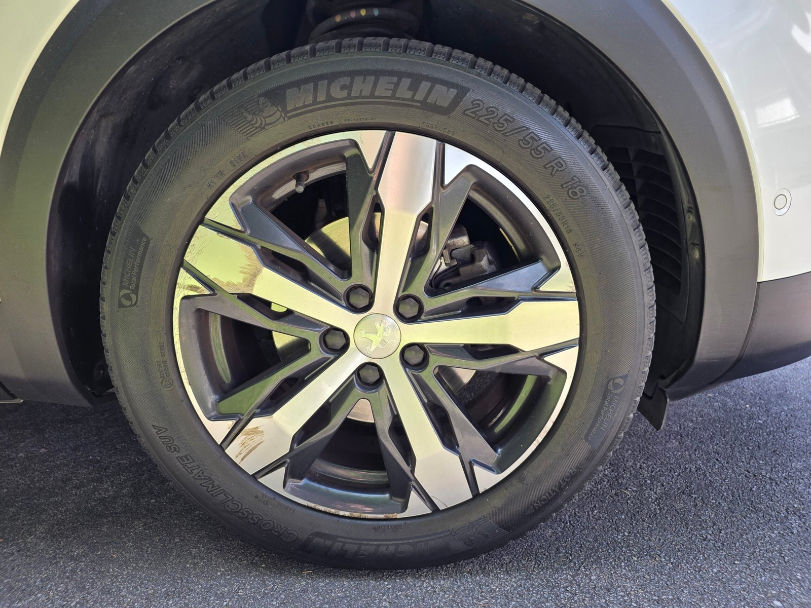 PEUGEOT 3008 – 2.0 BlueHDi 150ch BVM6 Finition GT LINE