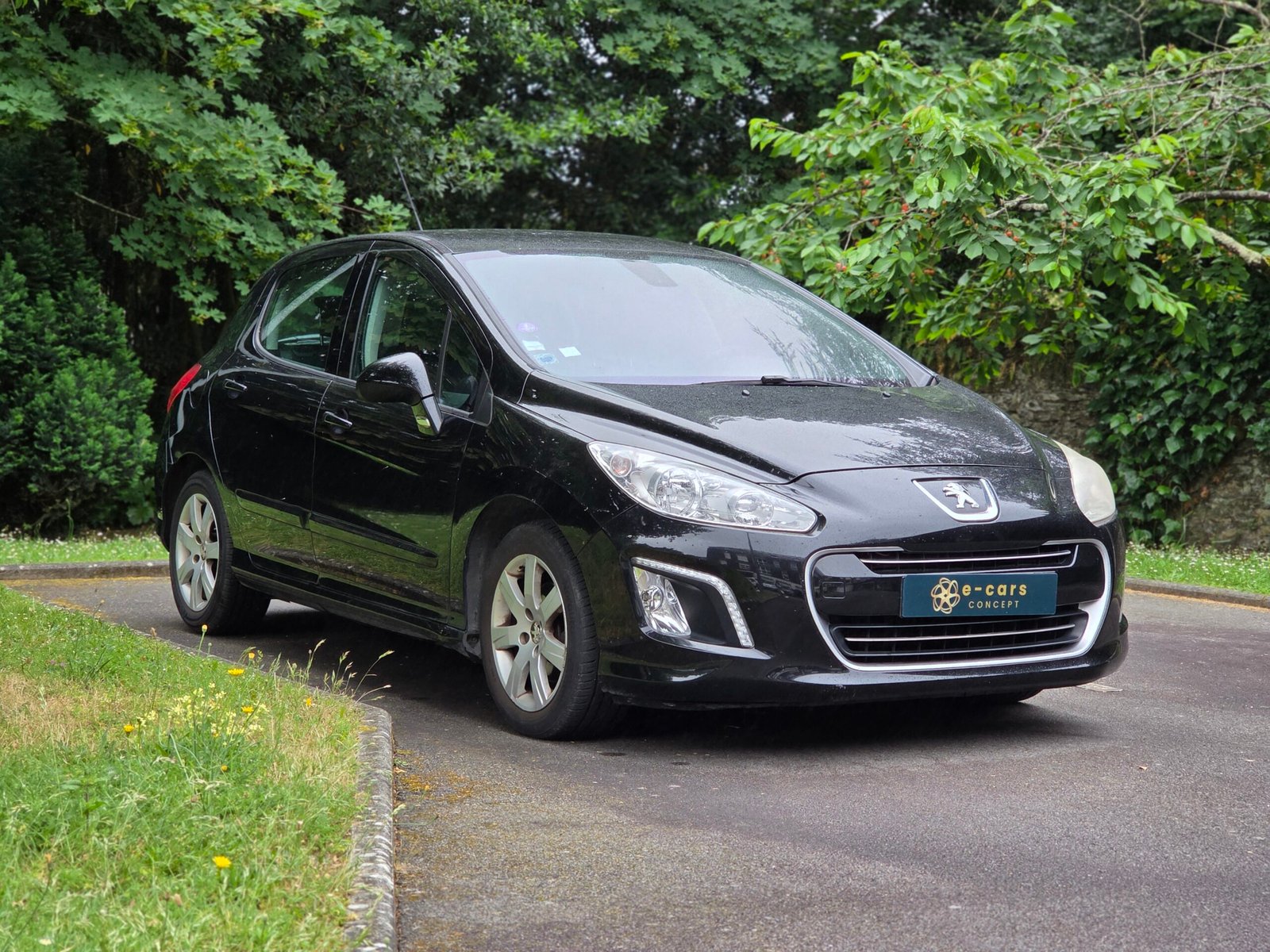 PEUGEOT 308 Allure Toit pano – 1.6 VTi 120ch BVM5
