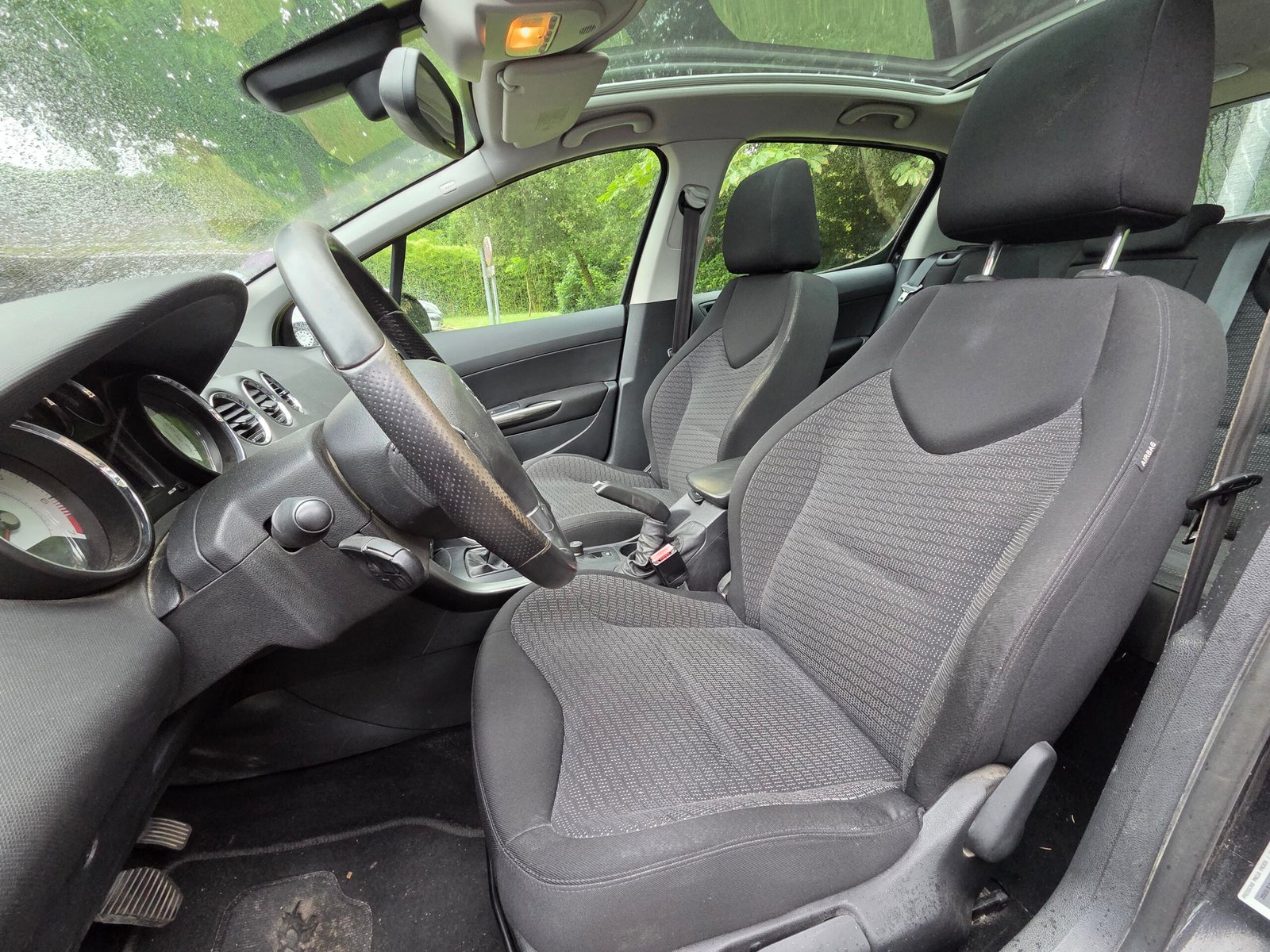 PEUGEOT 308 Allure Toit pano – 1.6 VTi 120ch BVM5