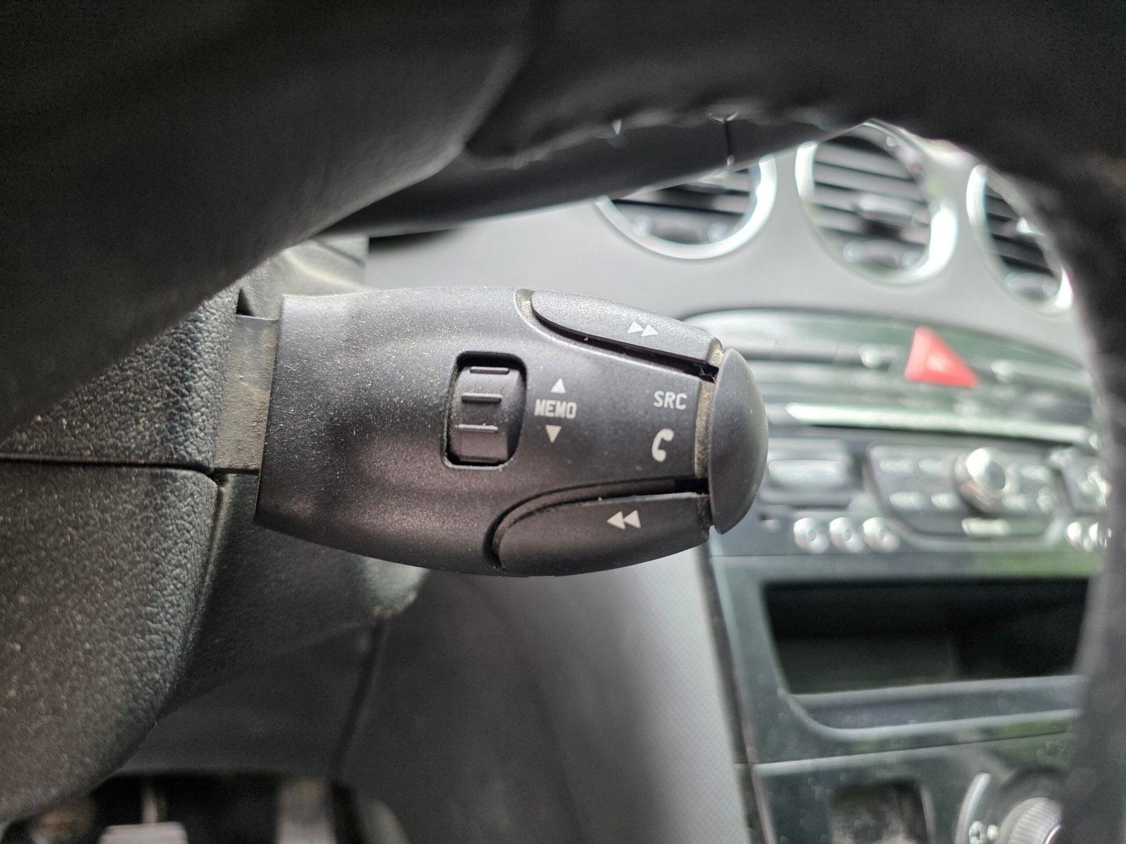 PEUGEOT 308 Allure Toit pano – 1.6 VTi 120ch BVM5