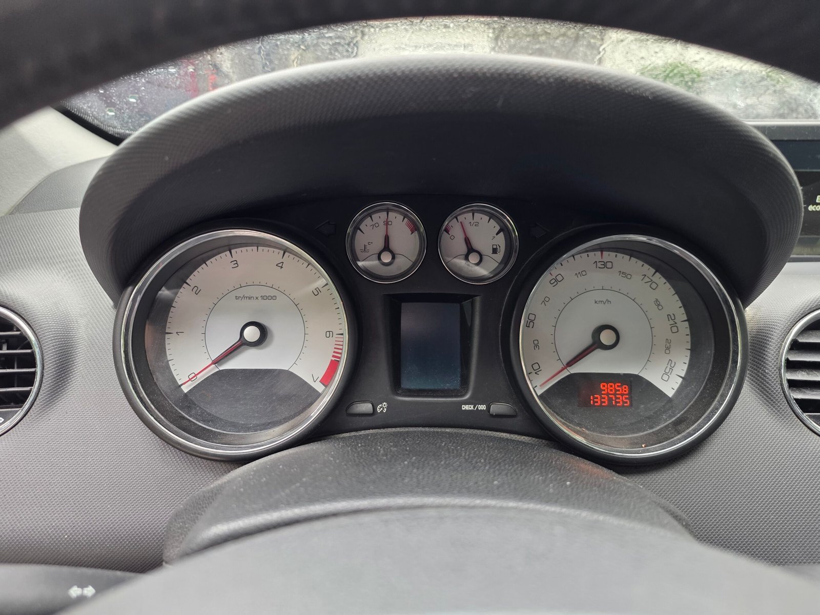 PEUGEOT 308 Allure Toit pano – 1.6 VTi 120ch BVM5