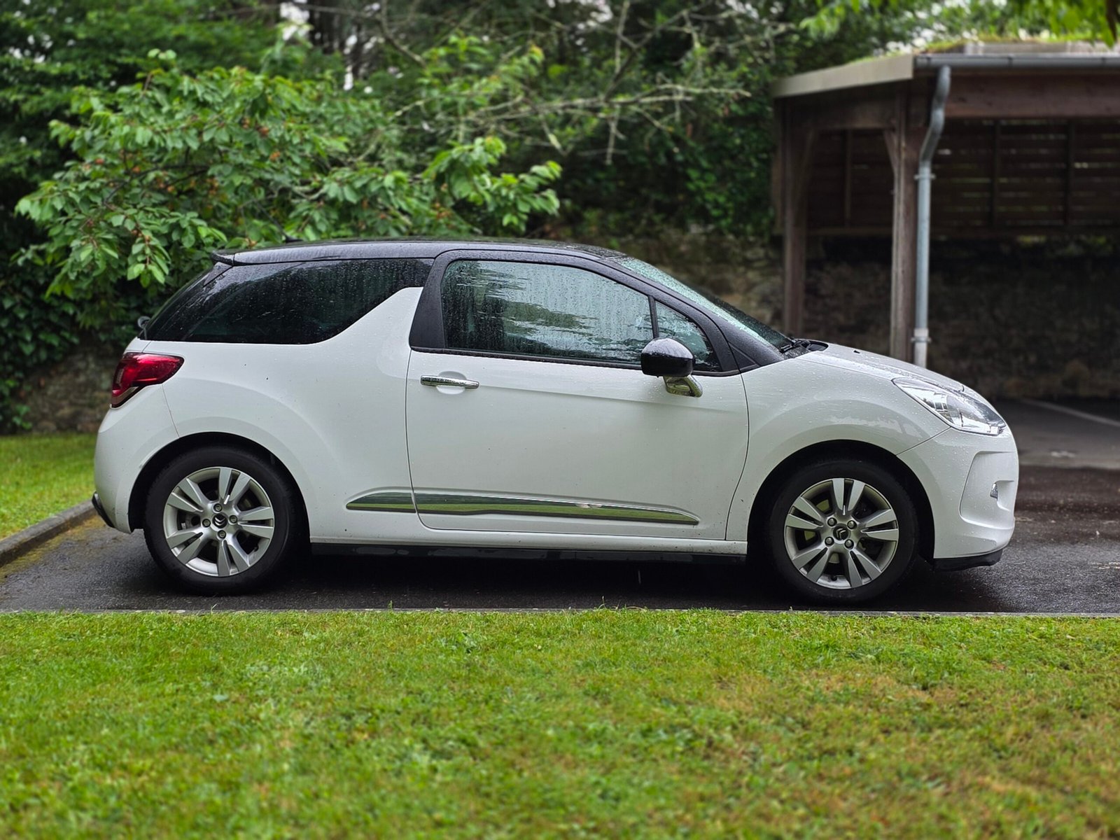 CITROËN DS 3 – 1.6 VTi 120ch BVM5 Finition SO CHIC