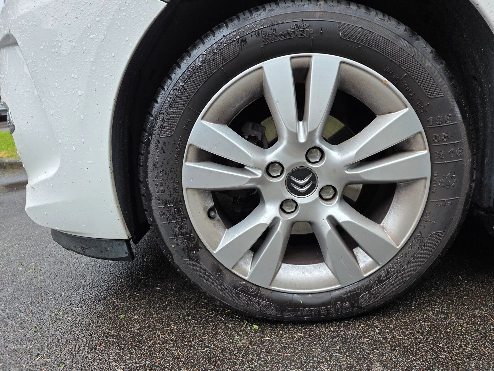 CITROËN DS 3 – 1.6 VTi 120ch BVM5 Finition SO CHIC