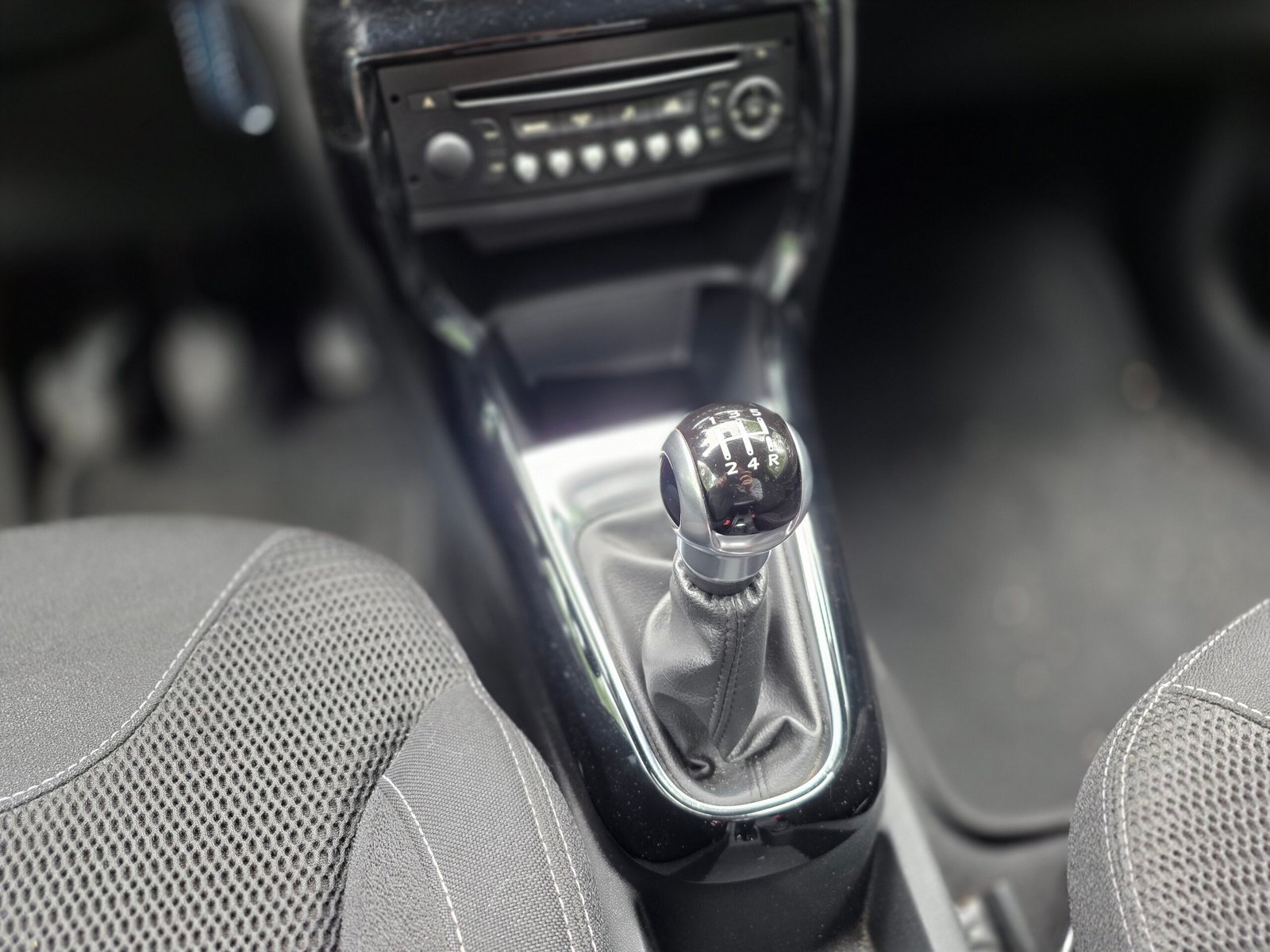 CITROËN DS 3 – 1.6 VTi 120ch BVM5 Finition SO CHIC