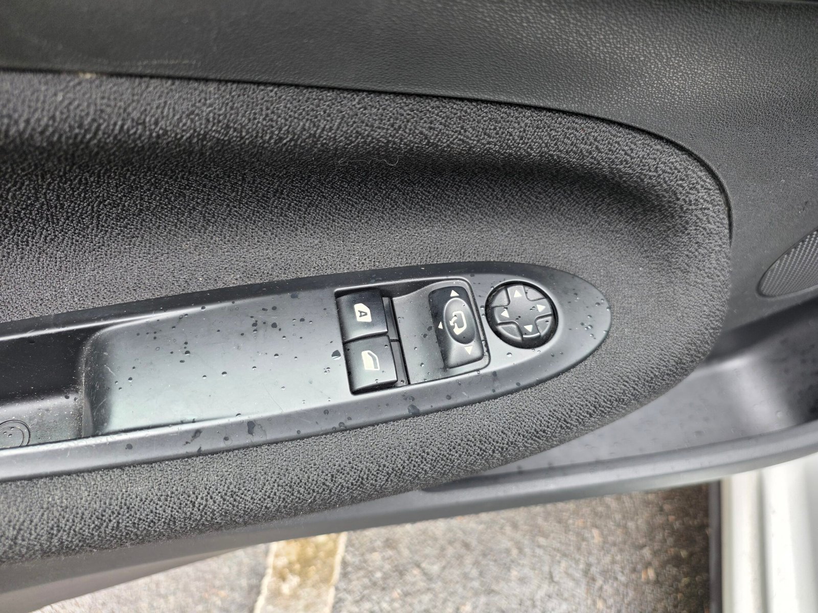 CITROËN DS 3 – 1.6 VTi 120ch BVM5 Finition SO CHIC