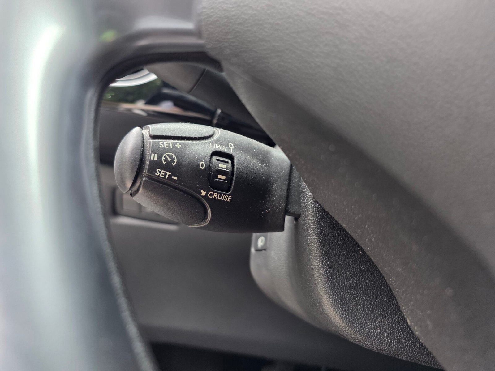 CITROËN DS 3 – 1.6 VTi 120ch BVM5 Finition SO CHIC