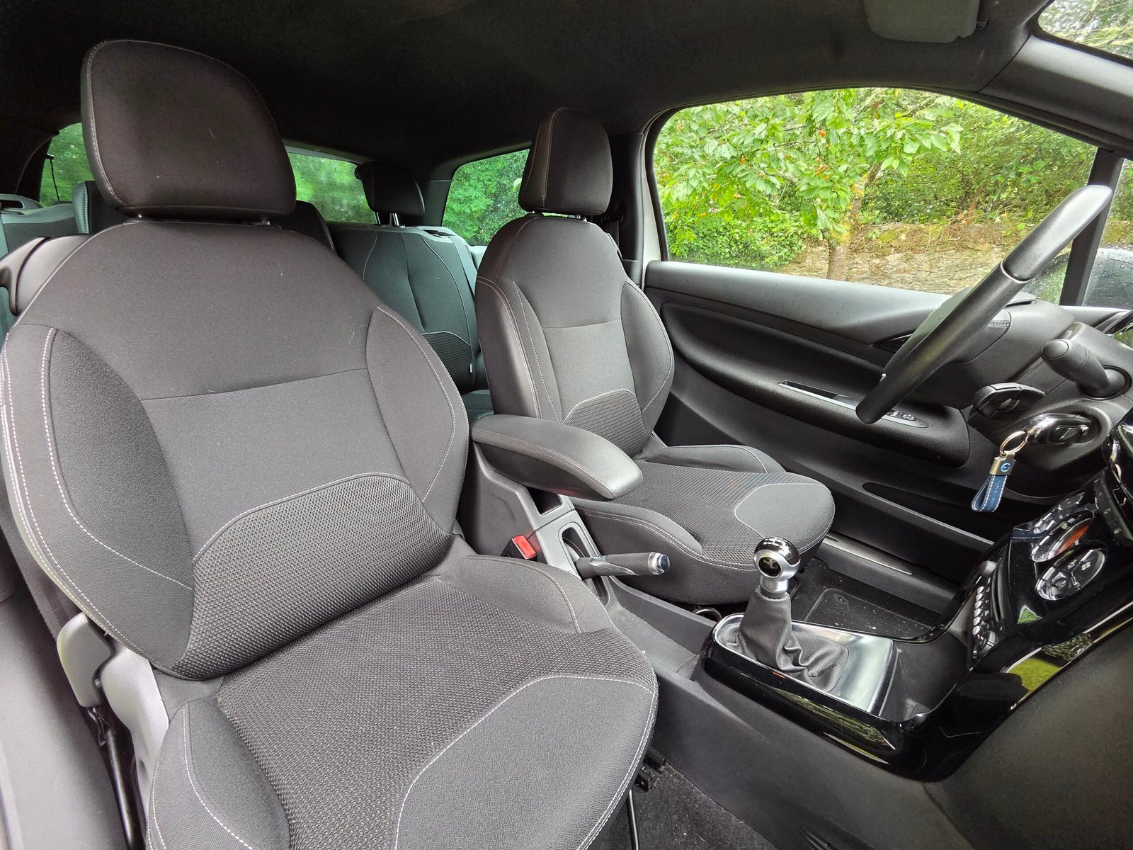 CITROËN DS 3 – 1.6 VTi 120ch BVM5 Finition SO CHIC