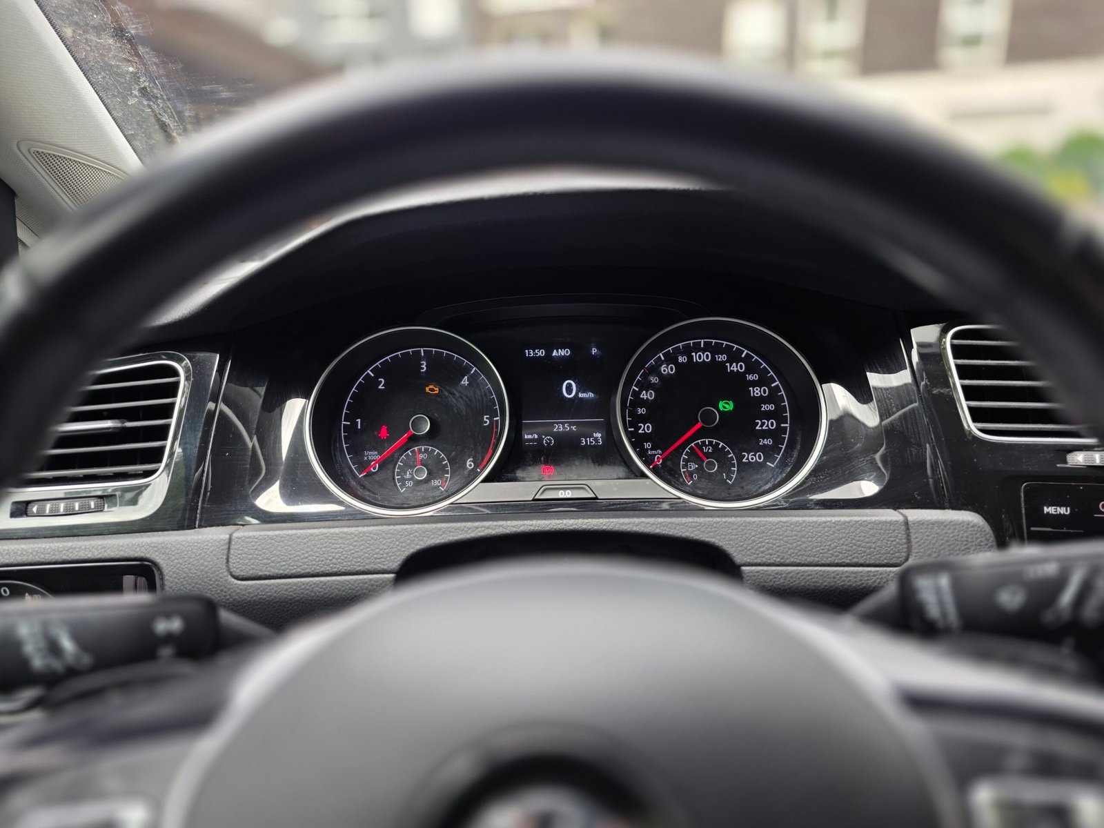 VOLKSWAGEN GOLF 7 – 1.6 TDi 115ch DSG7 Finition CONNECT
