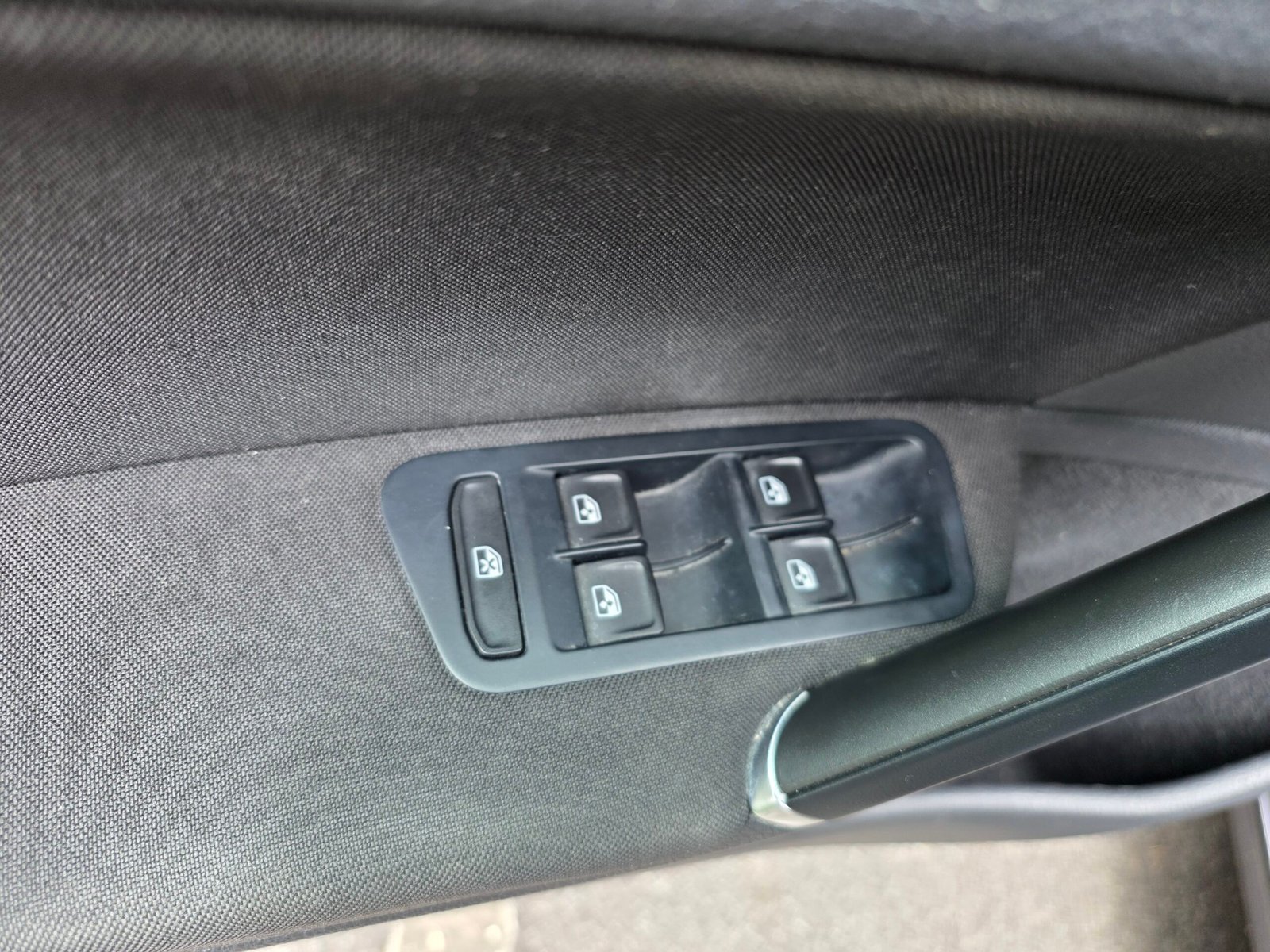 VOLKSWAGEN GOLF 7 – 1.6 TDi 115ch DSG7 Finition CONNECT