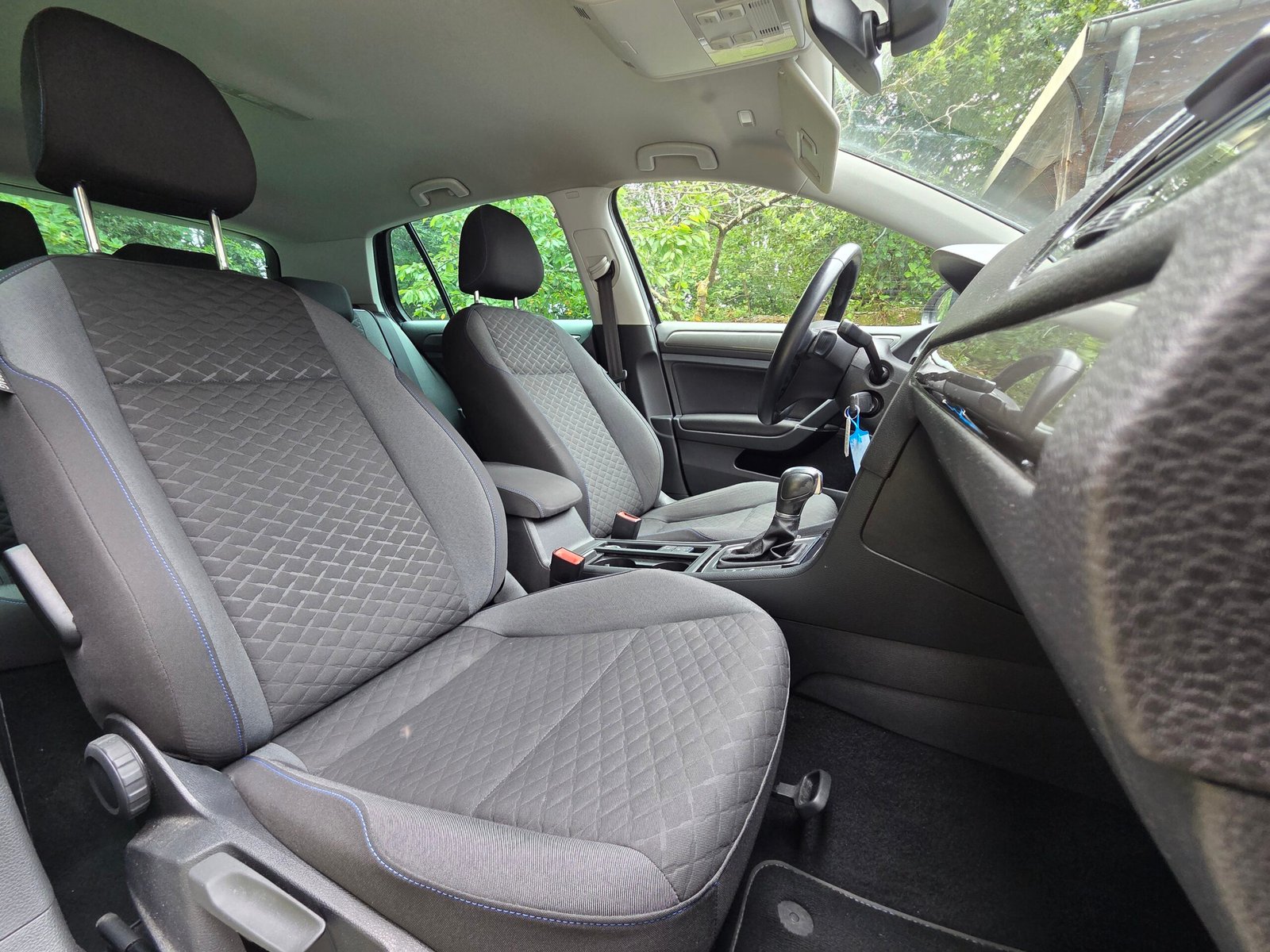 VOLKSWAGEN GOLF 7 – 1.6 TDi 115ch DSG7 Finition CONNECT