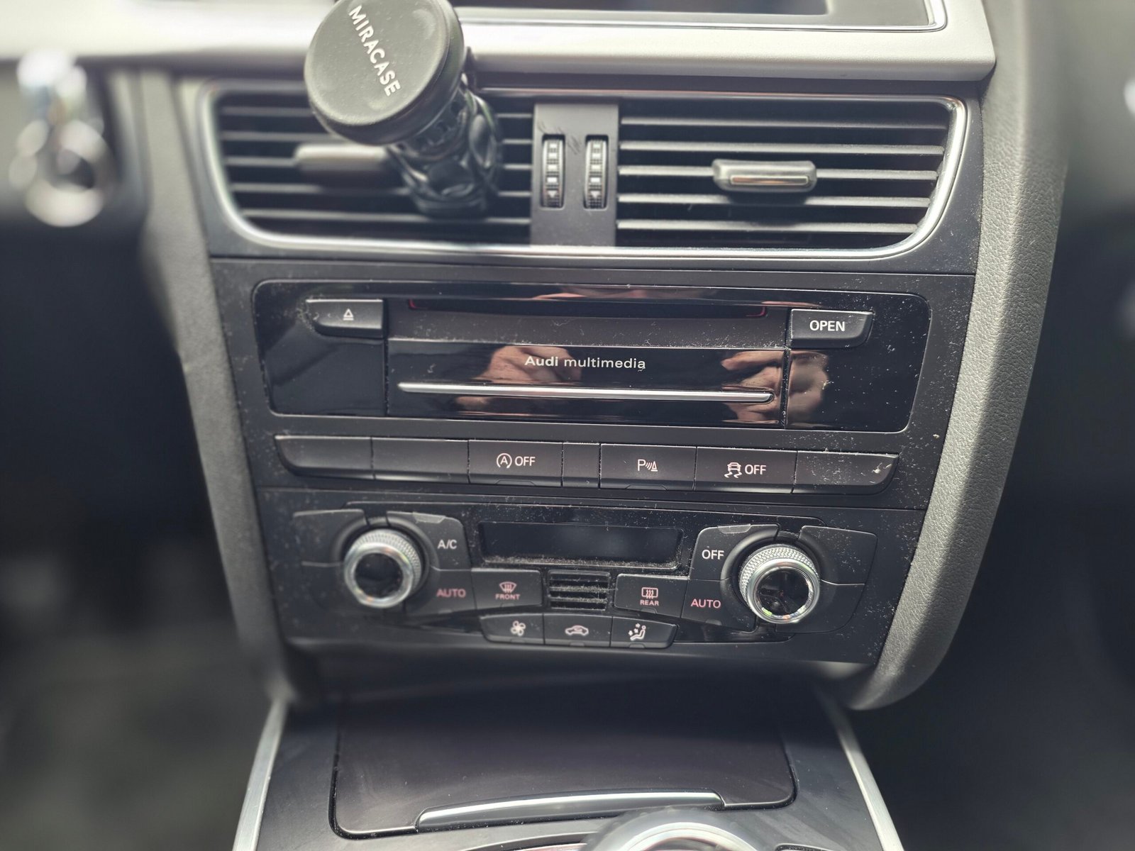 UDI A4 S Line – 1.8 TFSi 170ch BVM6