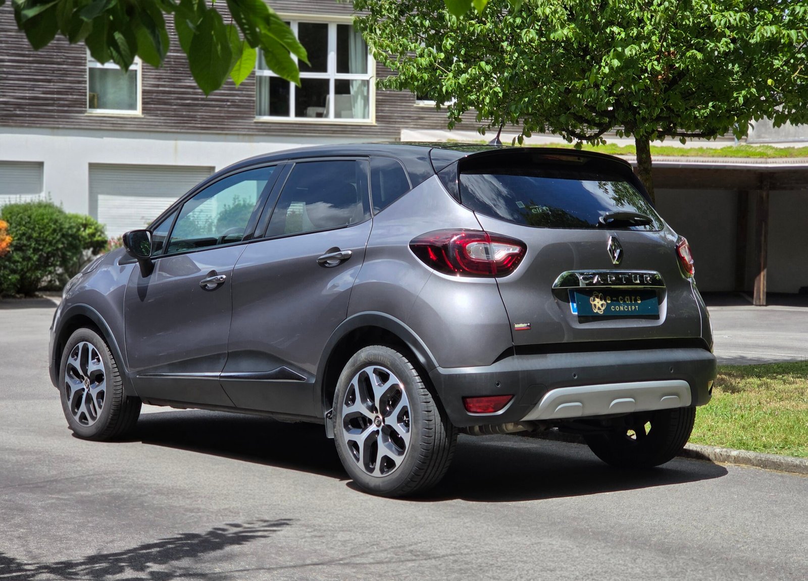 RENAULT CAPTUR – 1.3 TCe 150ch Boîte Auto Finition INTENS
