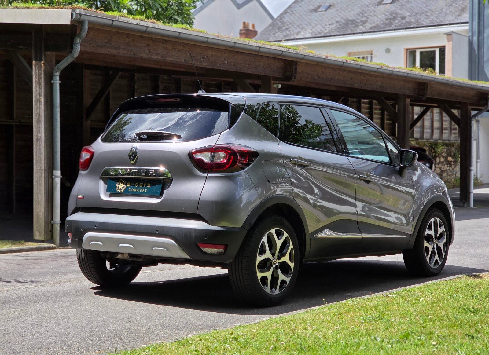 RENAULT CAPTUR – 1.3 TCe 150ch Boîte Auto Finition INTENS