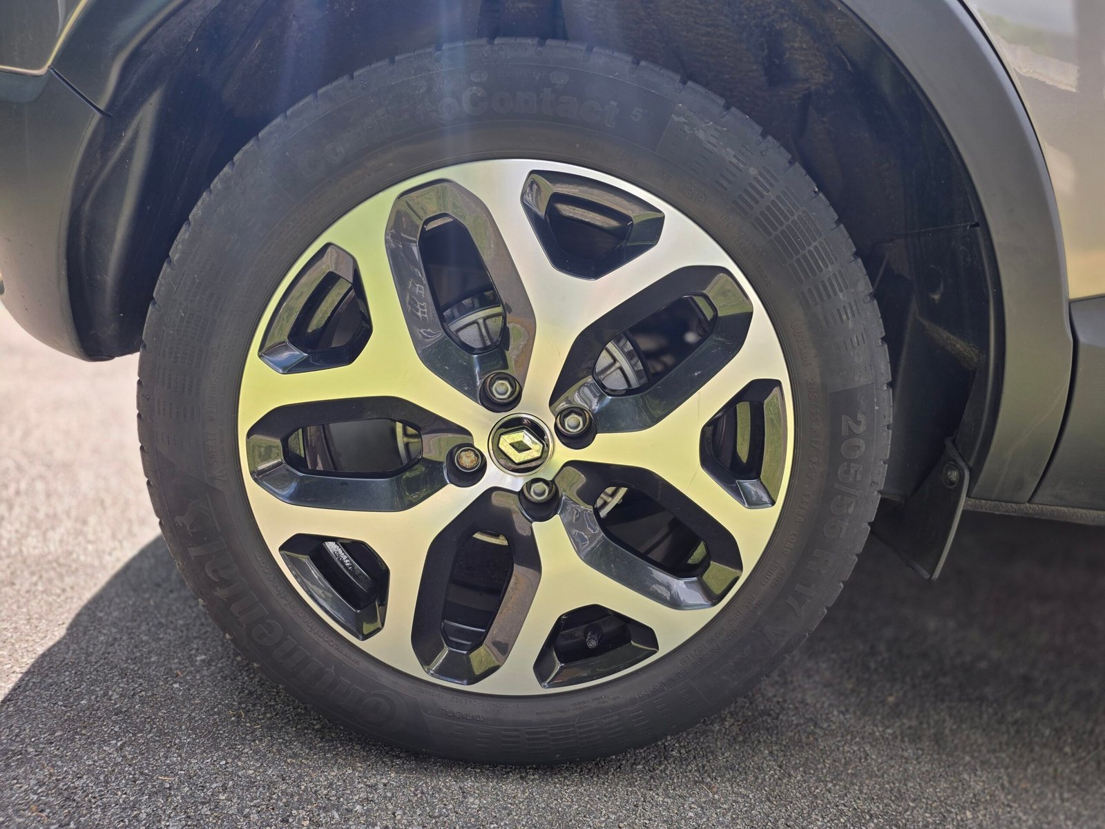 RENAULT CAPTUR – 1.3 TCe 150ch Boîte Auto Finition INTENS
