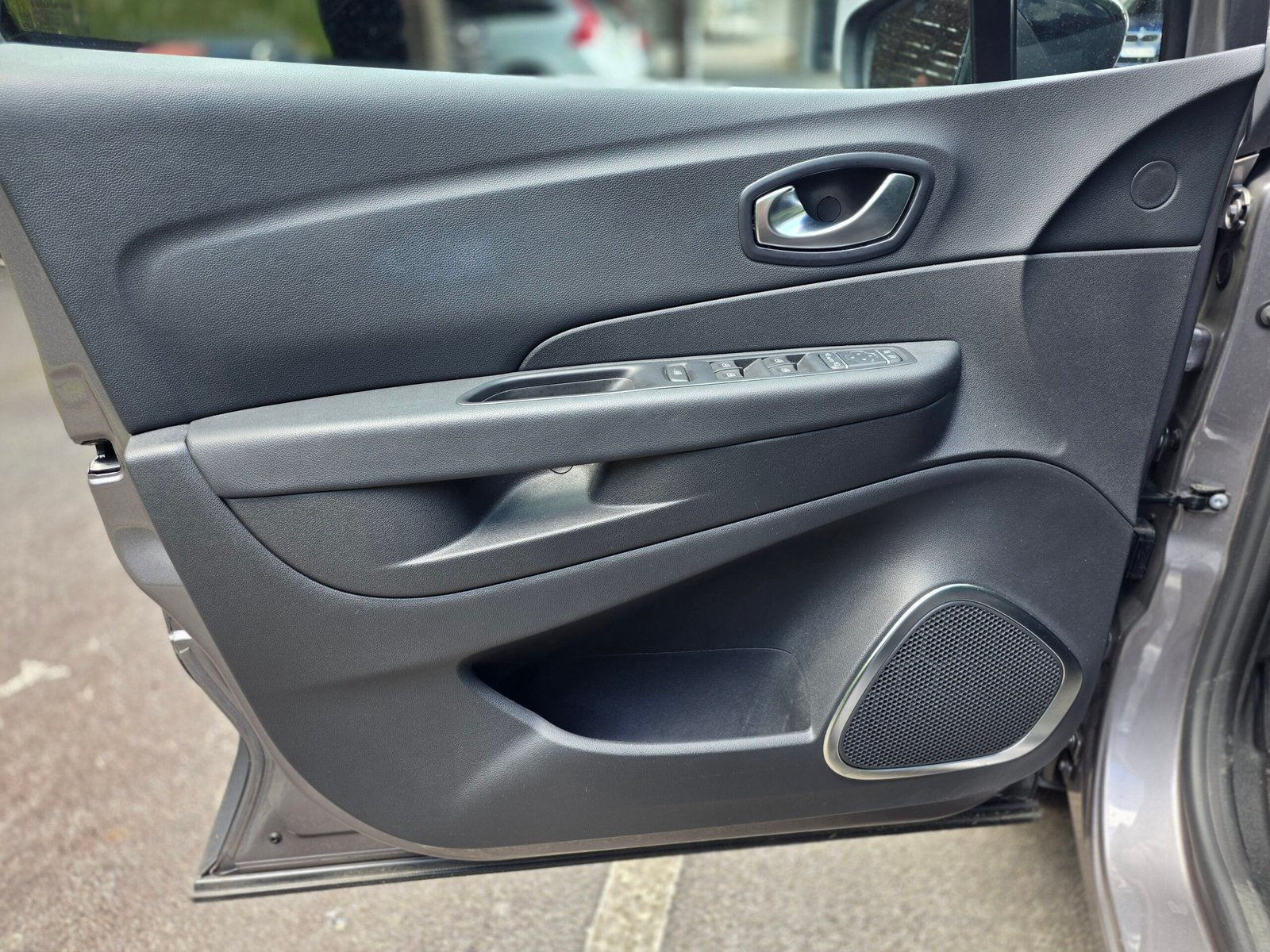 RENAULT CAPTUR – 1.3 TCe 150ch Boîte Auto Finition INTENS