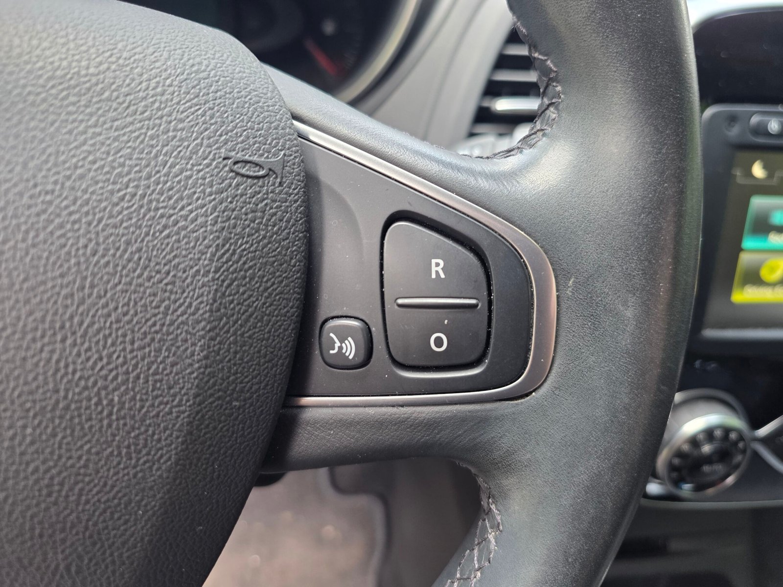 RENAULT CAPTUR – 1.3 TCe 150ch Boîte Auto Finition INTENS