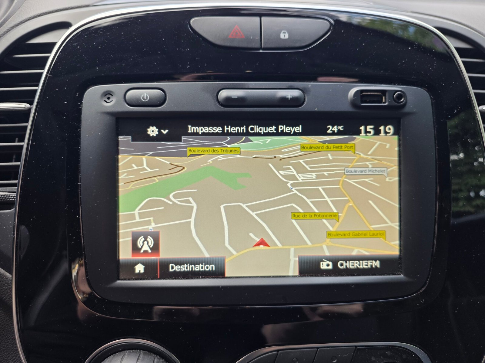 RENAULT CAPTUR – 1.3 TCe 150ch Boîte Auto Finition INTENS